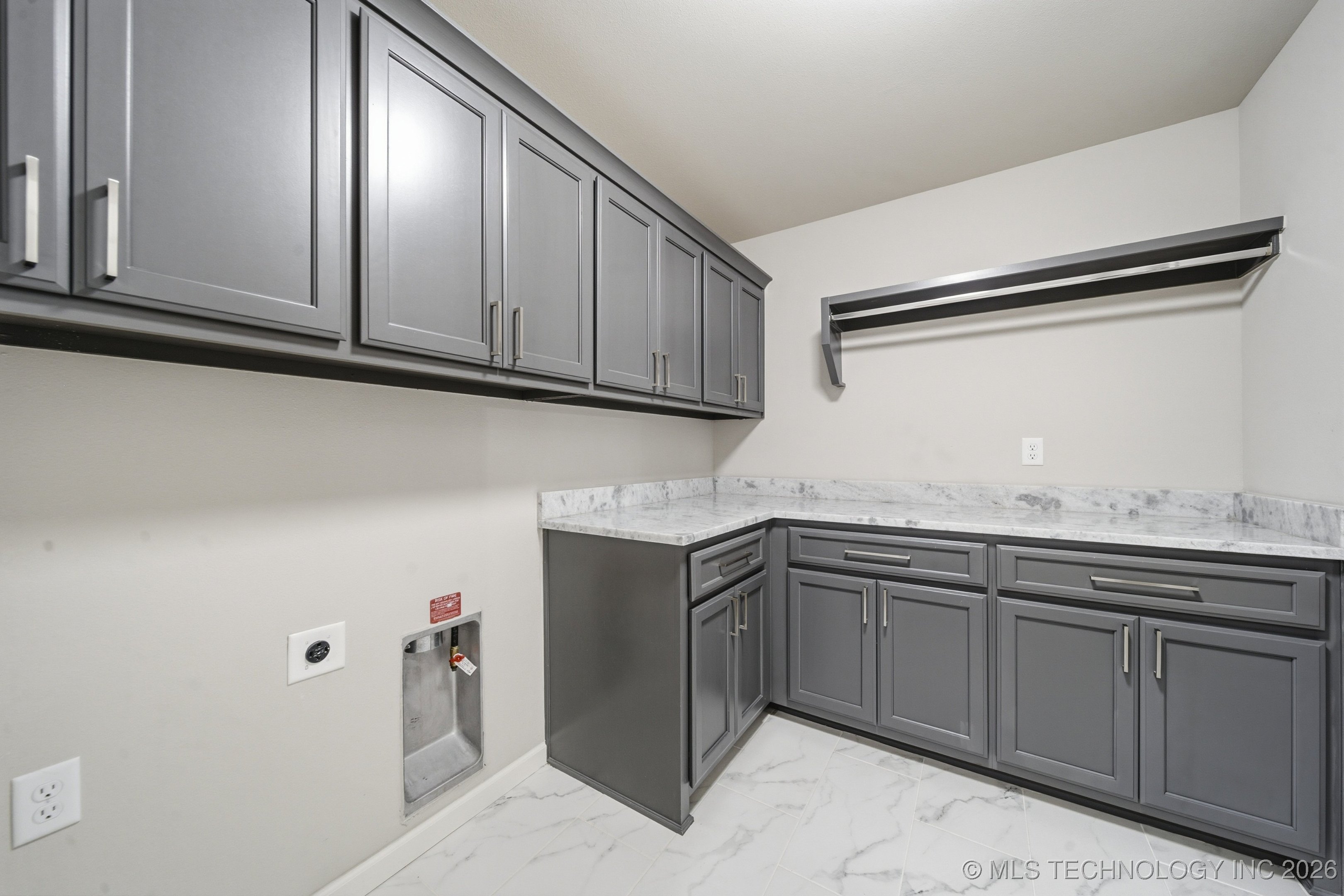 14806 E 77th Street North Property Photo 31