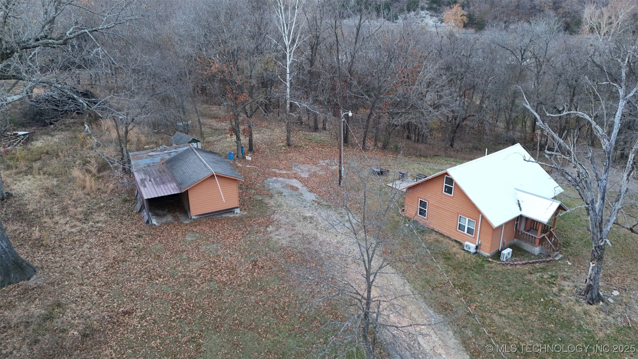37801 County Road 492 Property Photo 3