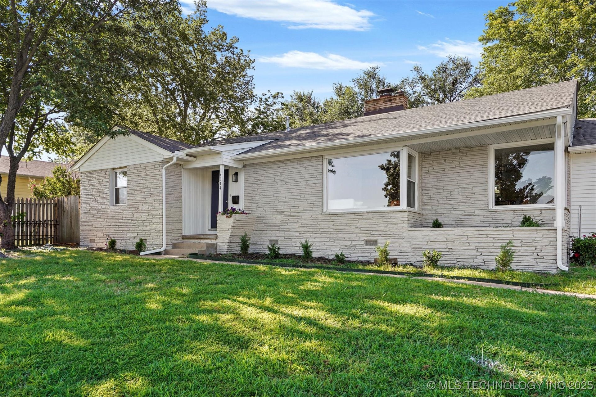 4814 E 37th Street Property Photo 3