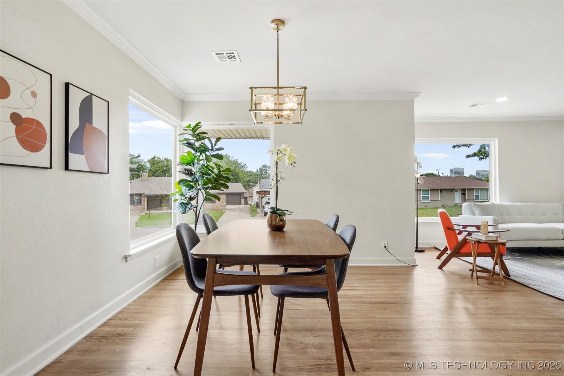 4814 E 37th Street Property Photo 8