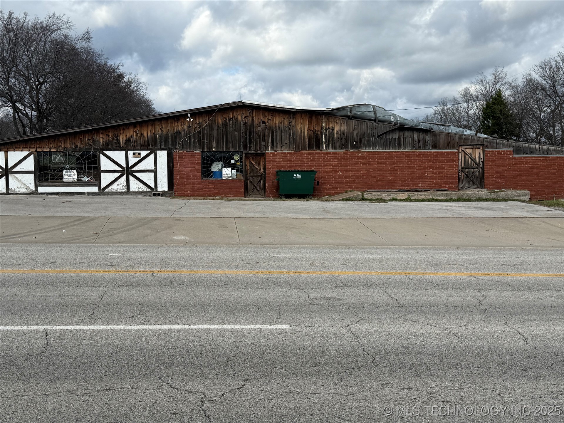 7601 E 76th Street North Property Photo 1