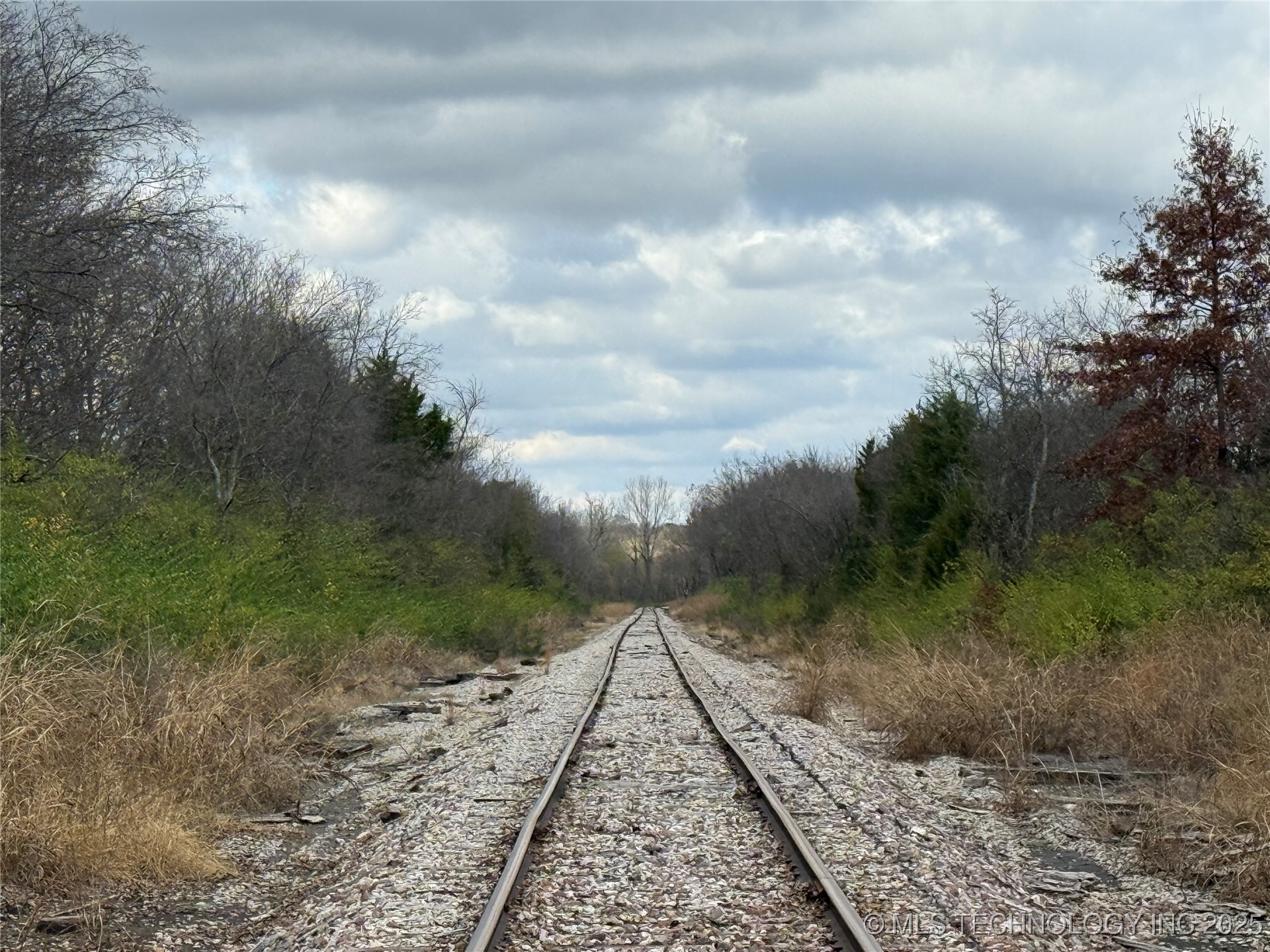 7601 E 76th Street North Property Photo 6