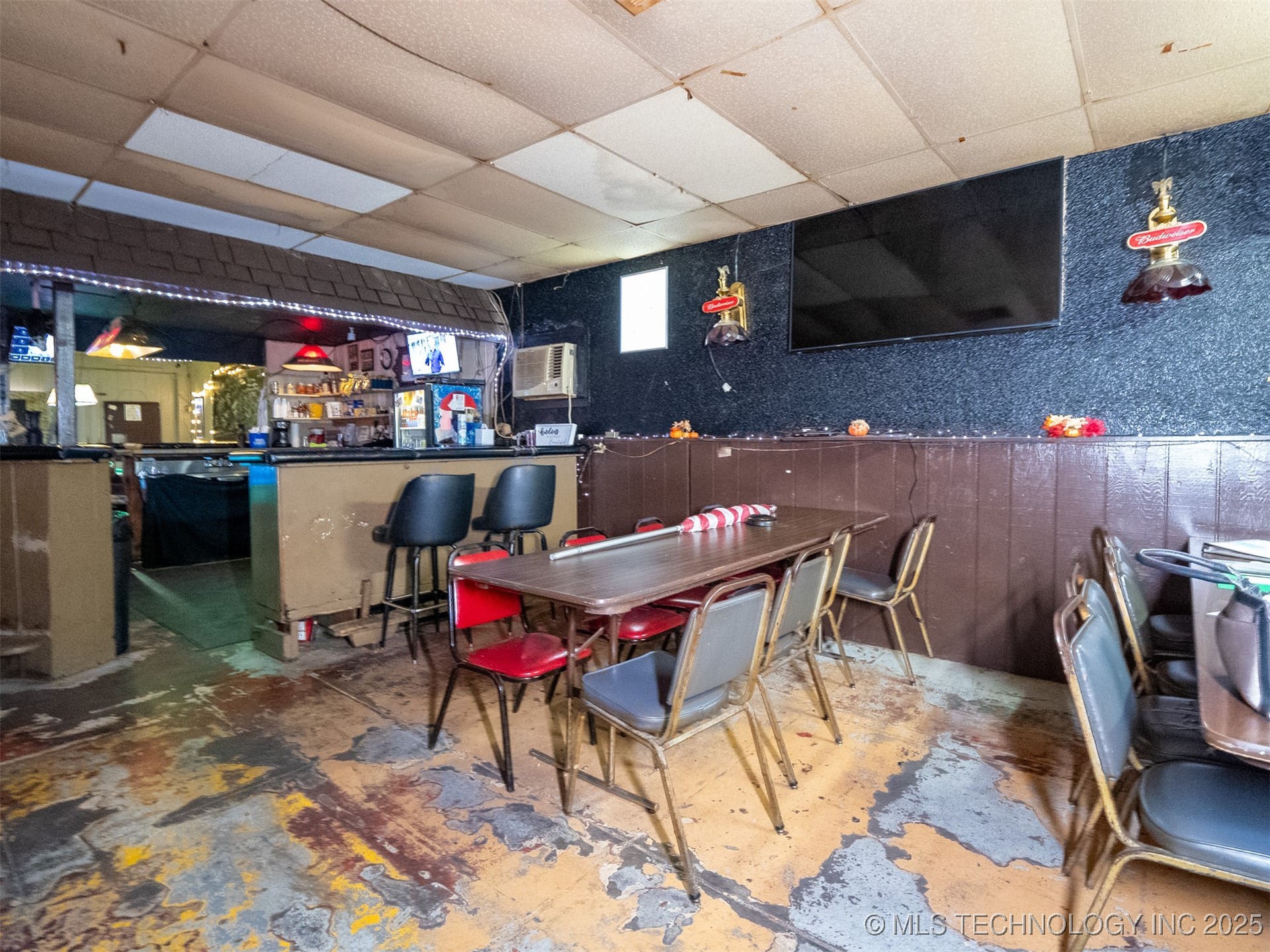 113 W Robert S Kerr Property Photo 26