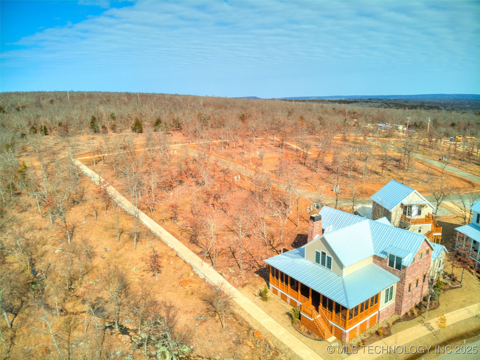 100 Brookside Drive Property Photo 6