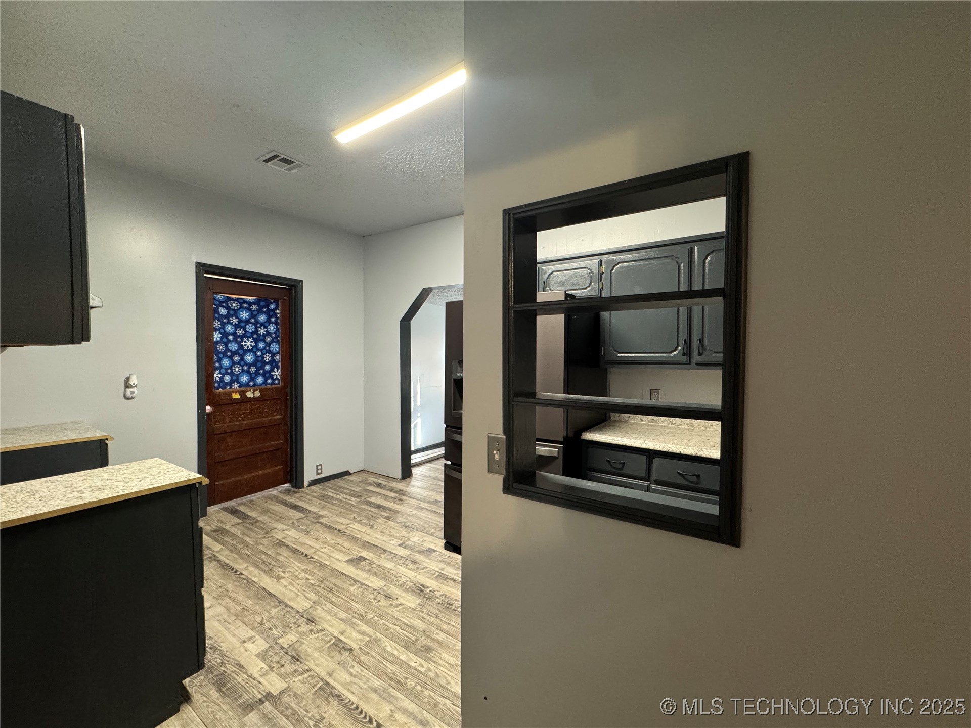 319 S Division Street Property Photo 14