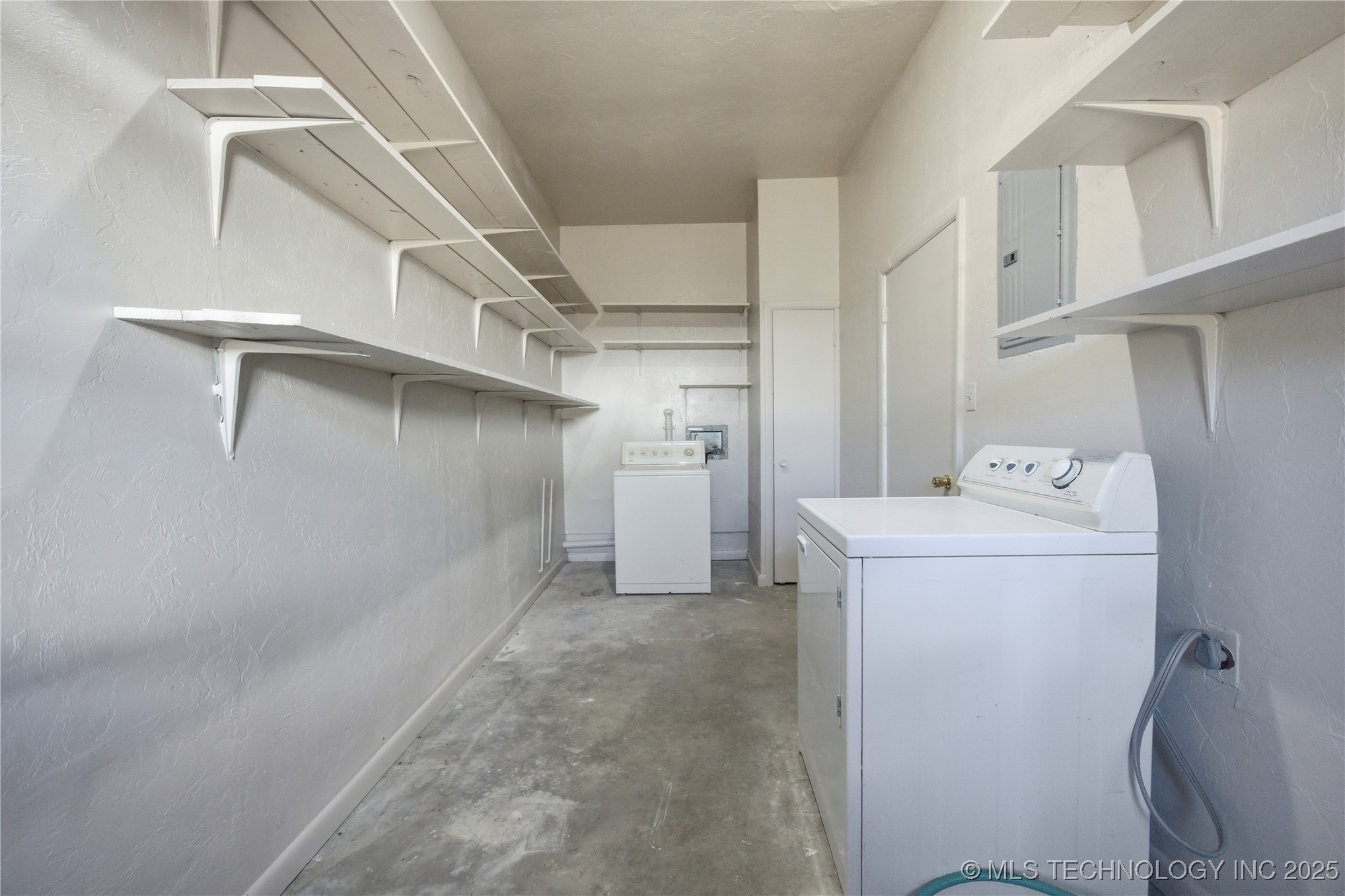 367 Frink Property Photo 23