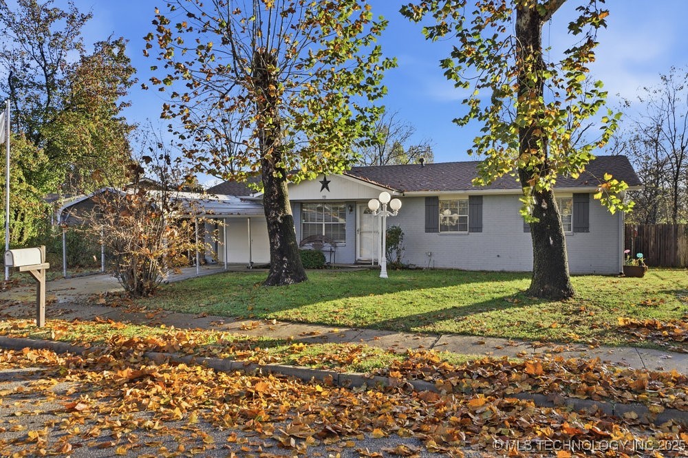 111 S 162nd East Avenue Property Photo 3