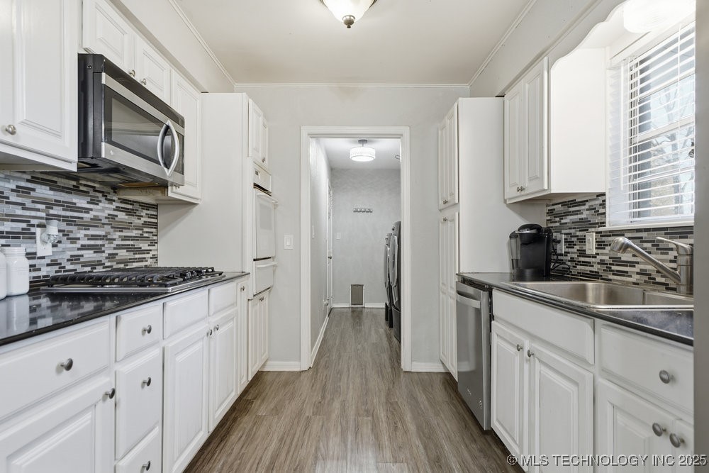 111 S 162nd East Avenue Property Photo 20