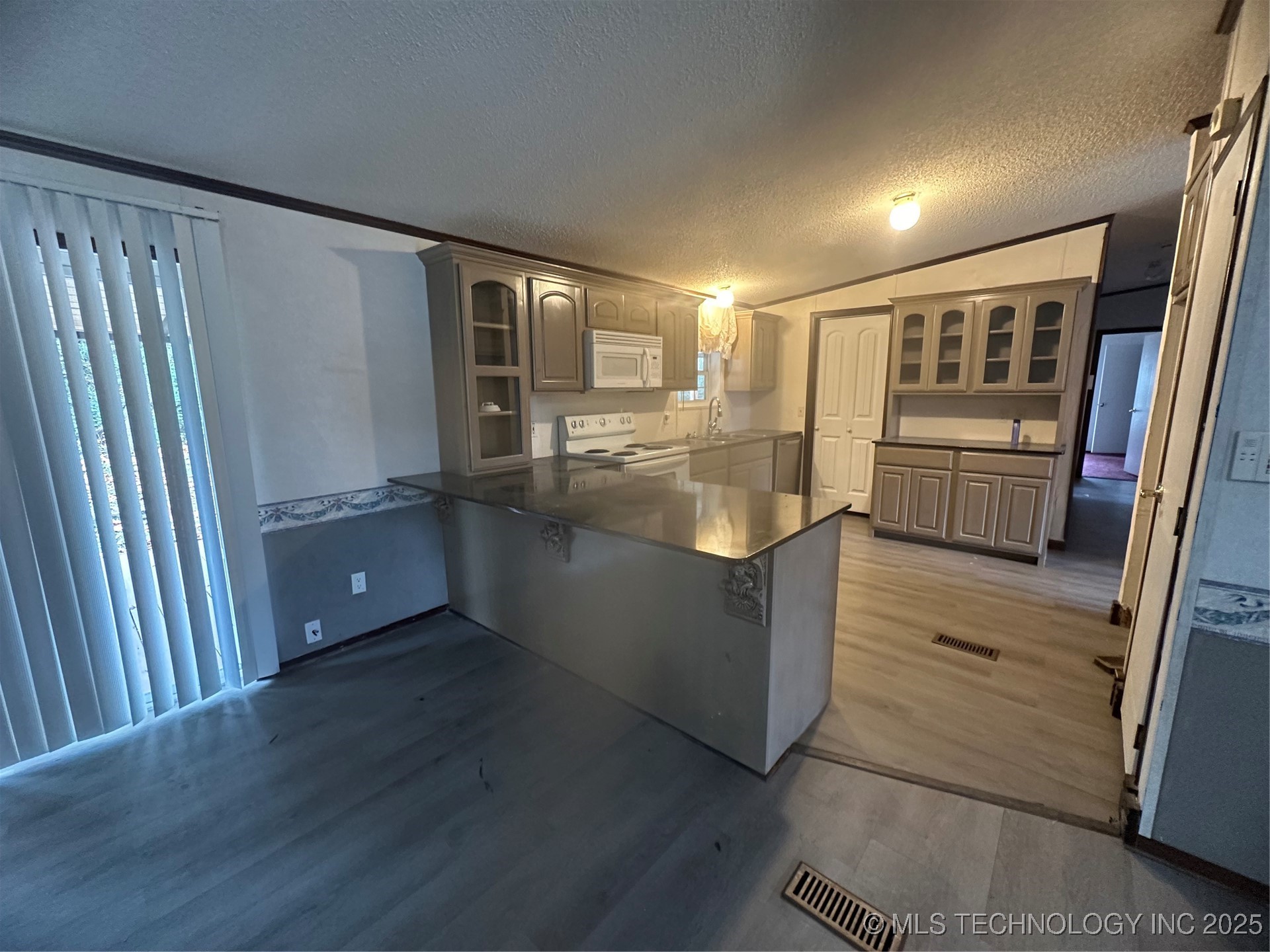 1931 Coon Creek Property Photo 17