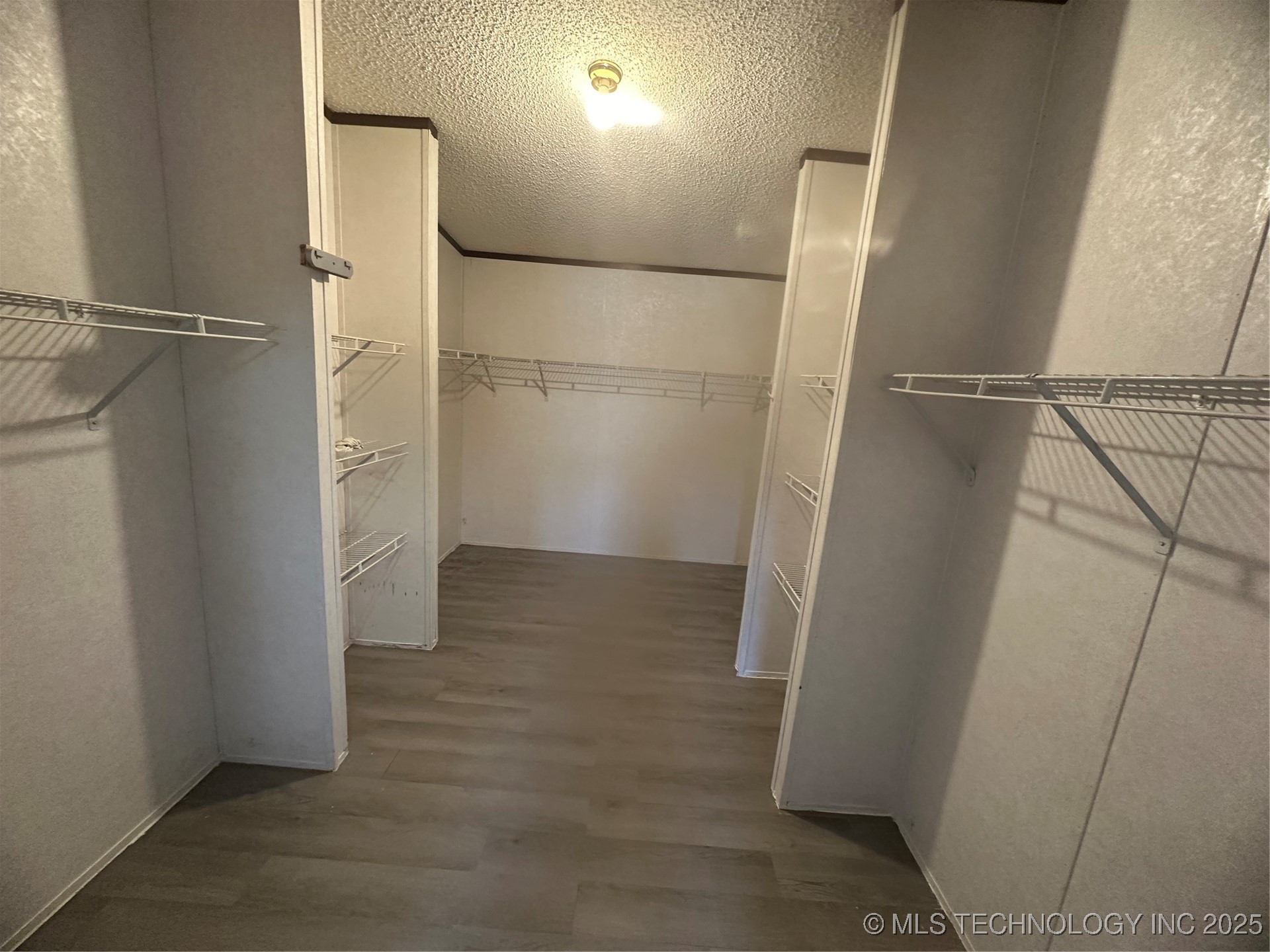 1931 Coon Creek Property Photo 32