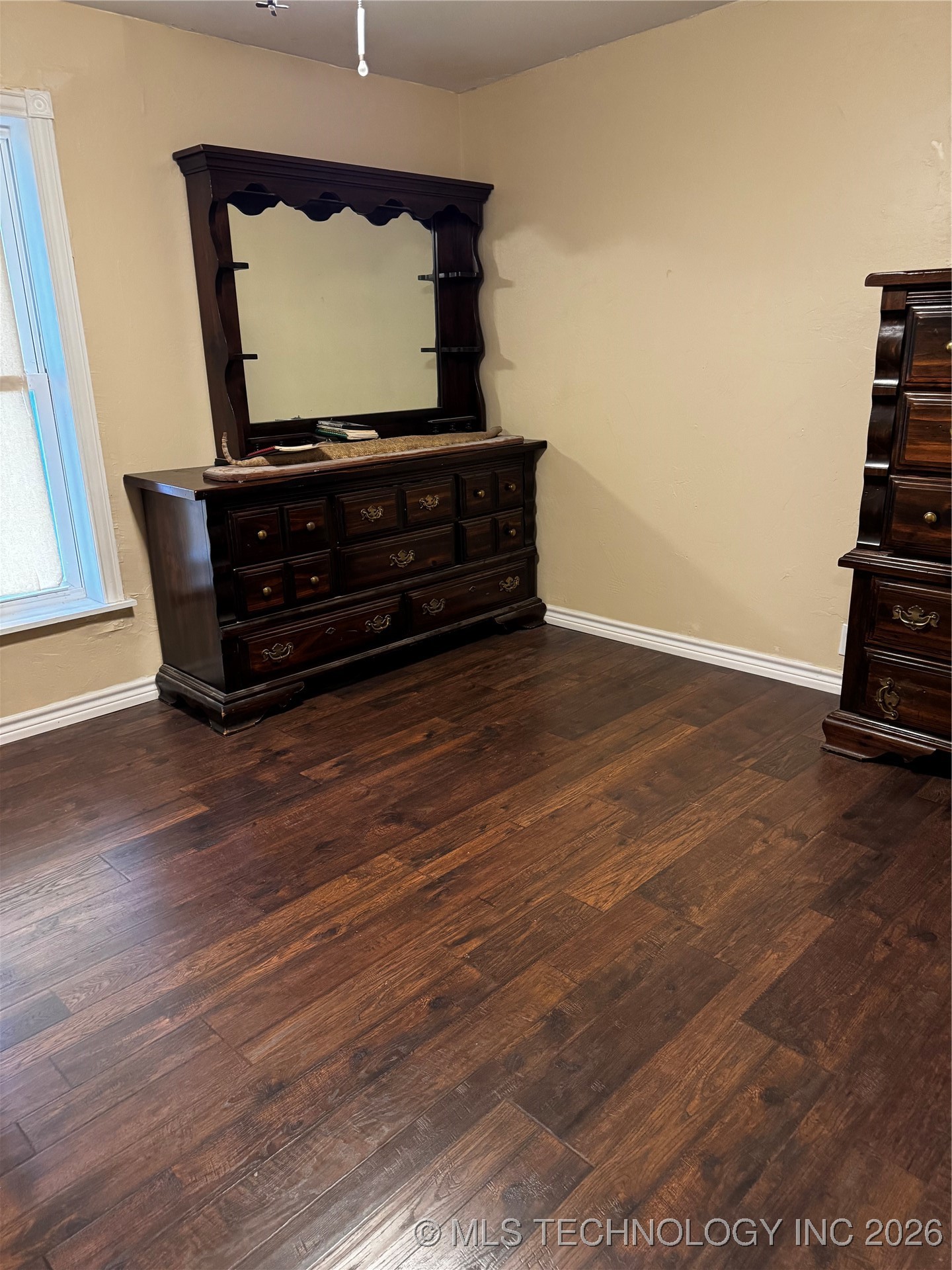 72 W Hilltop Road Property Photo 15