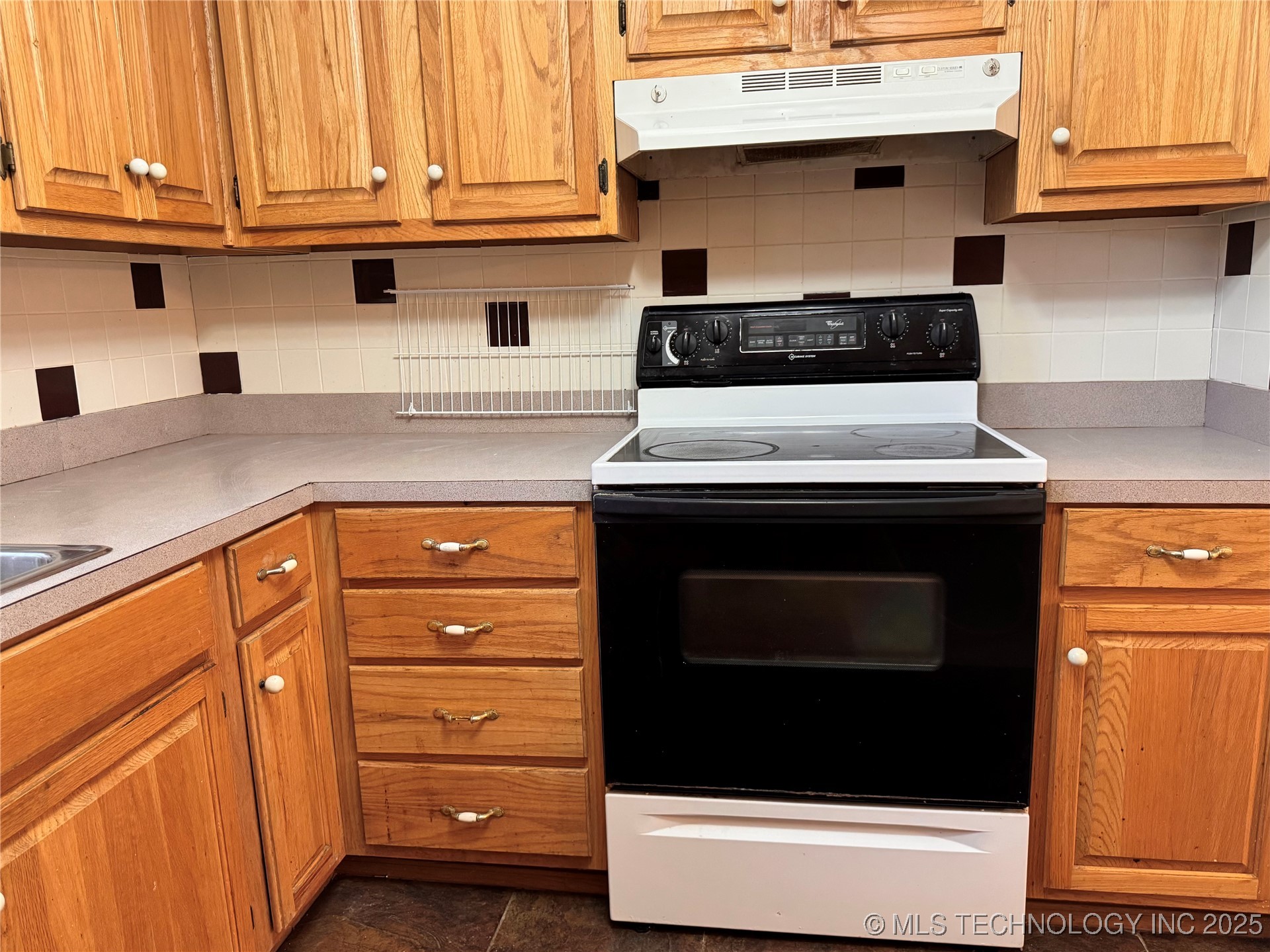 1114 Comet Property Photo 12