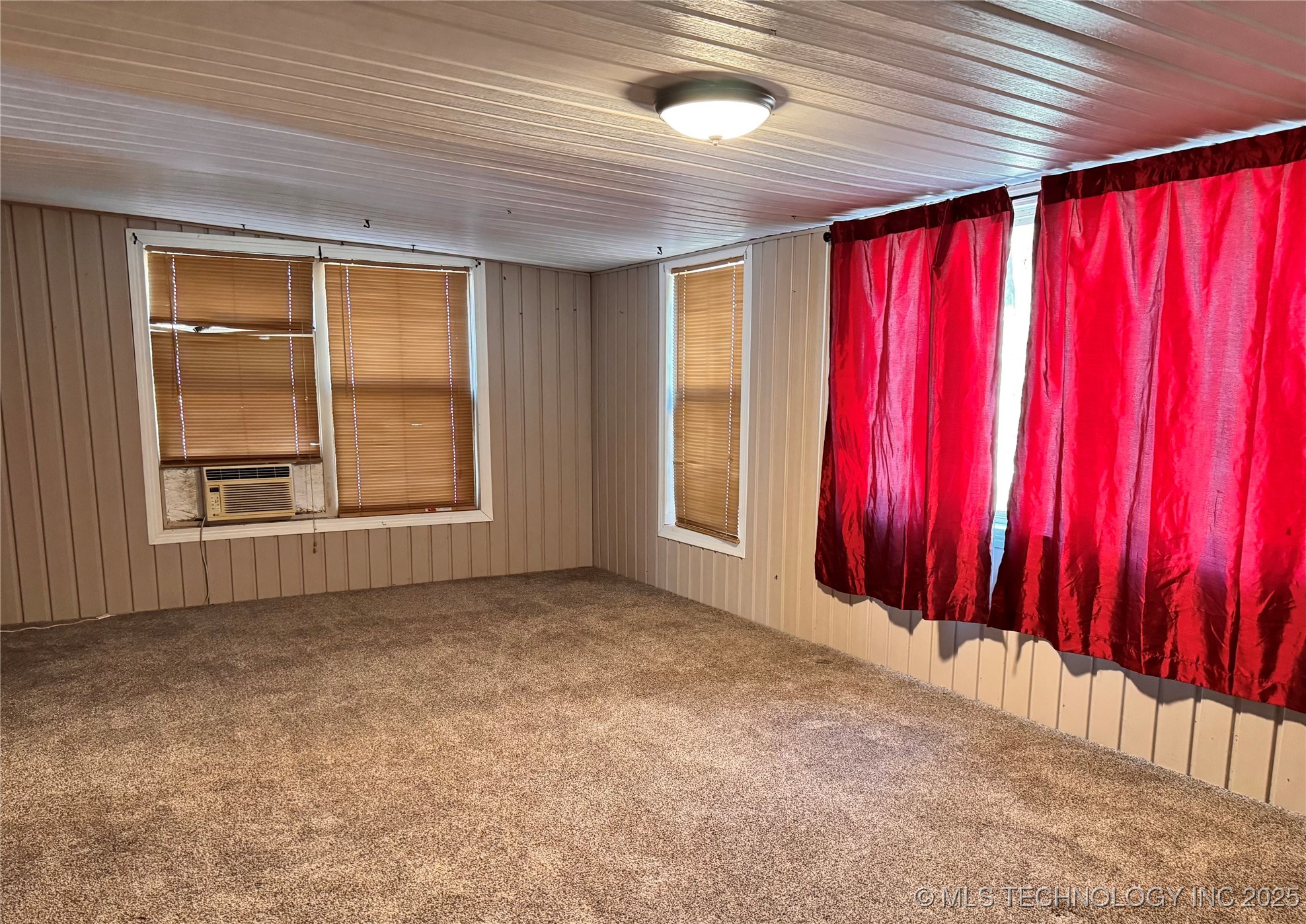 1114 Comet Property Photo 19