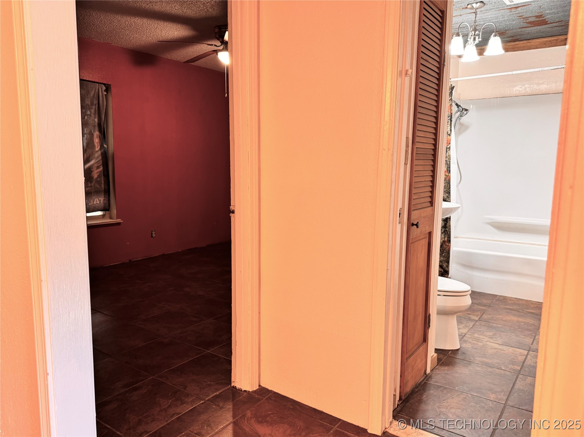 1114 Comet Property Photo 34