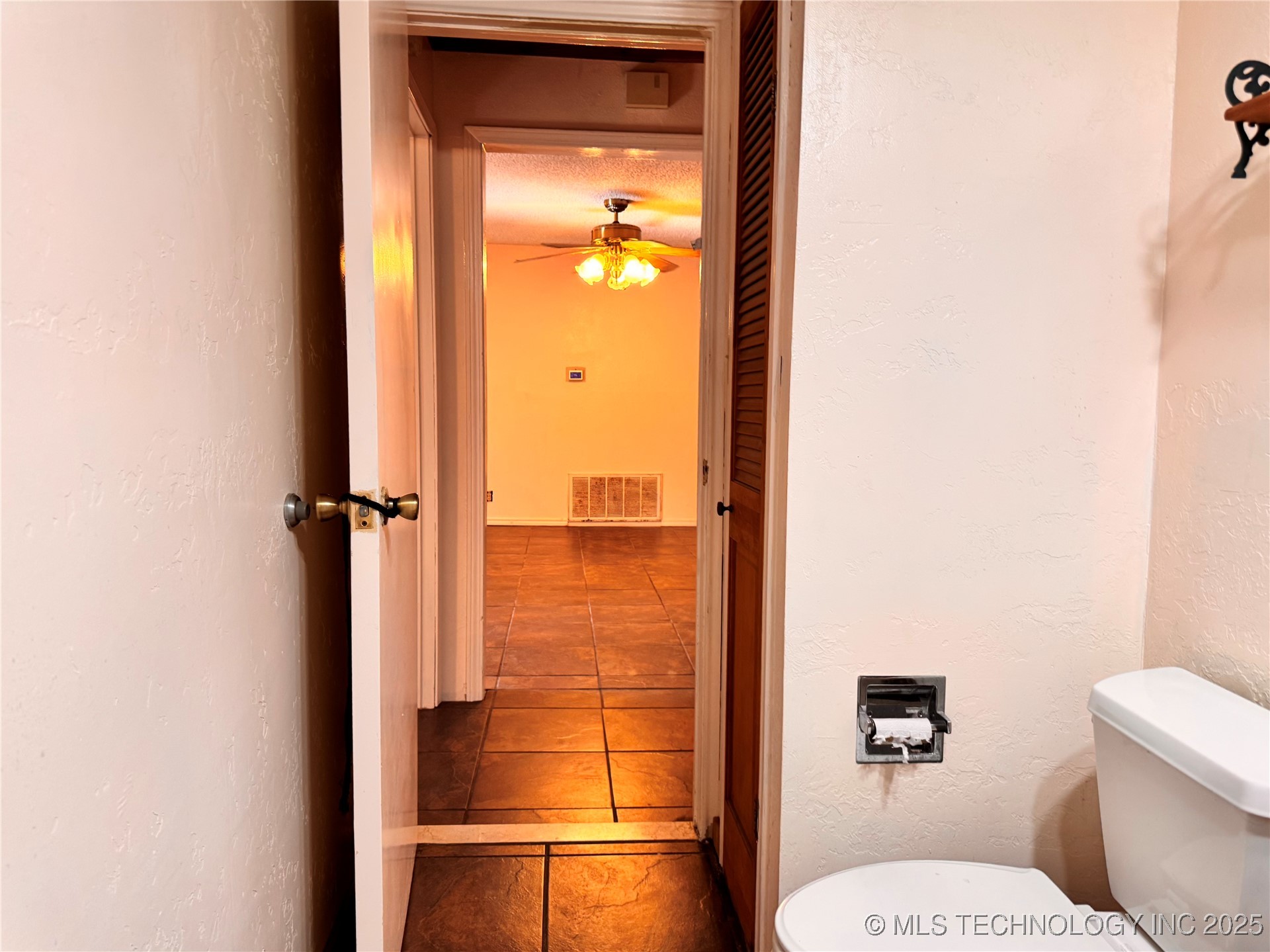 1114 Comet Property Photo 44