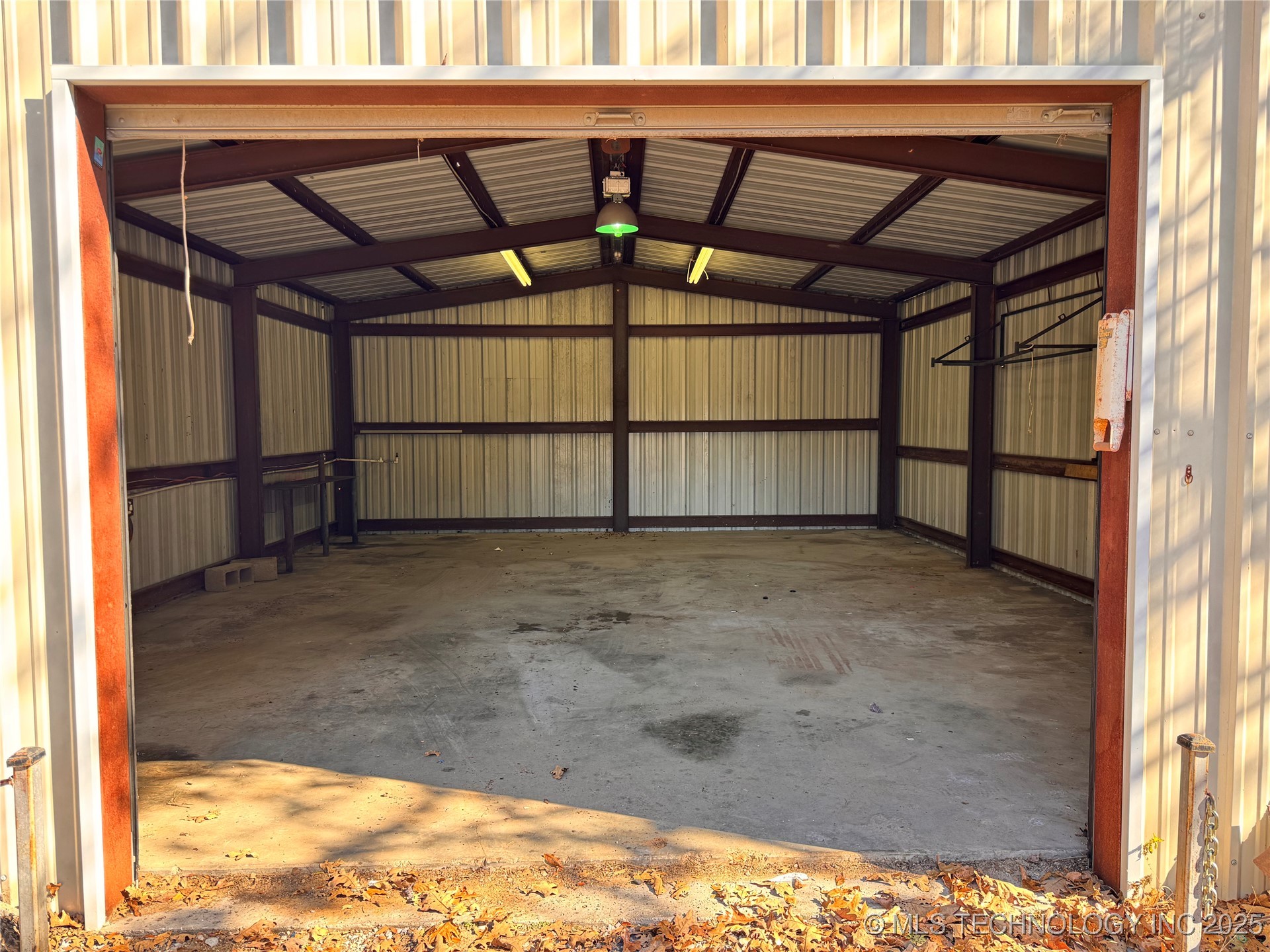 1114 Comet Property Photo 56