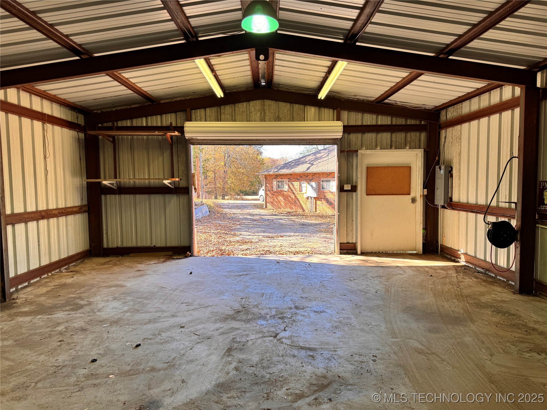 1114 Comet Property Photo 57