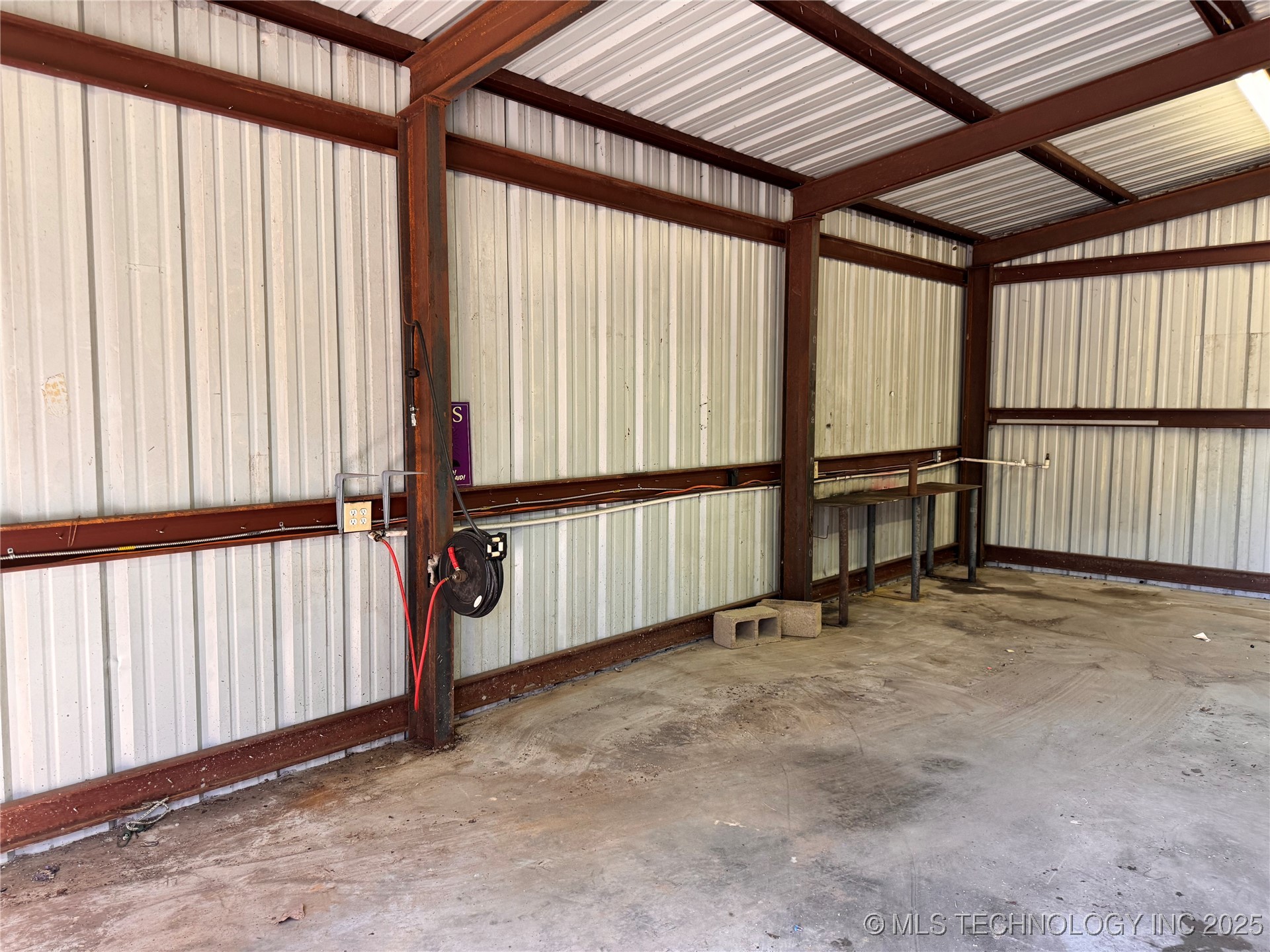 1114 Comet Property Photo 59