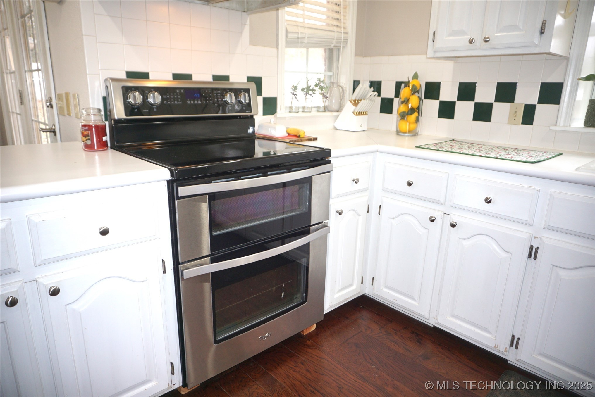 906 N 14 Street Property Photo 9