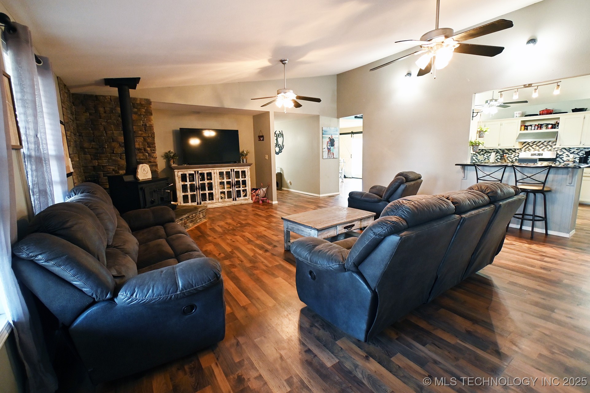 106219 S 4757 Road Property Photo 3