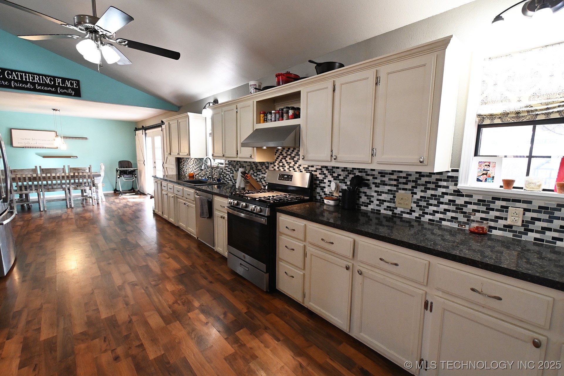 106219 S 4757 Road Property Photo 7