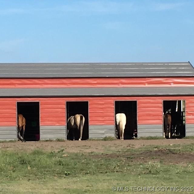 18500 Slick Road Property Photo 17