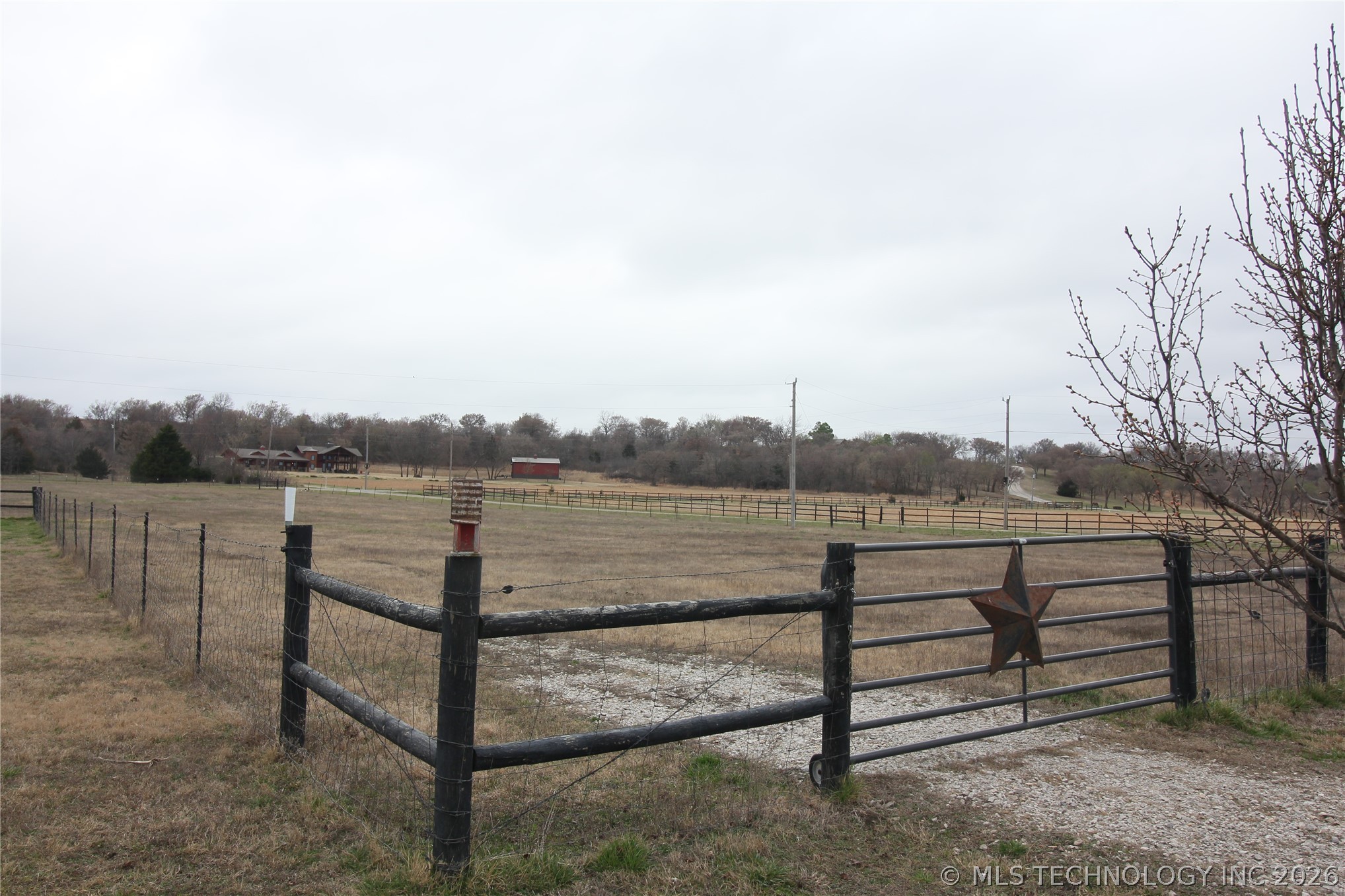 18500 Slick Road Property Photo 24