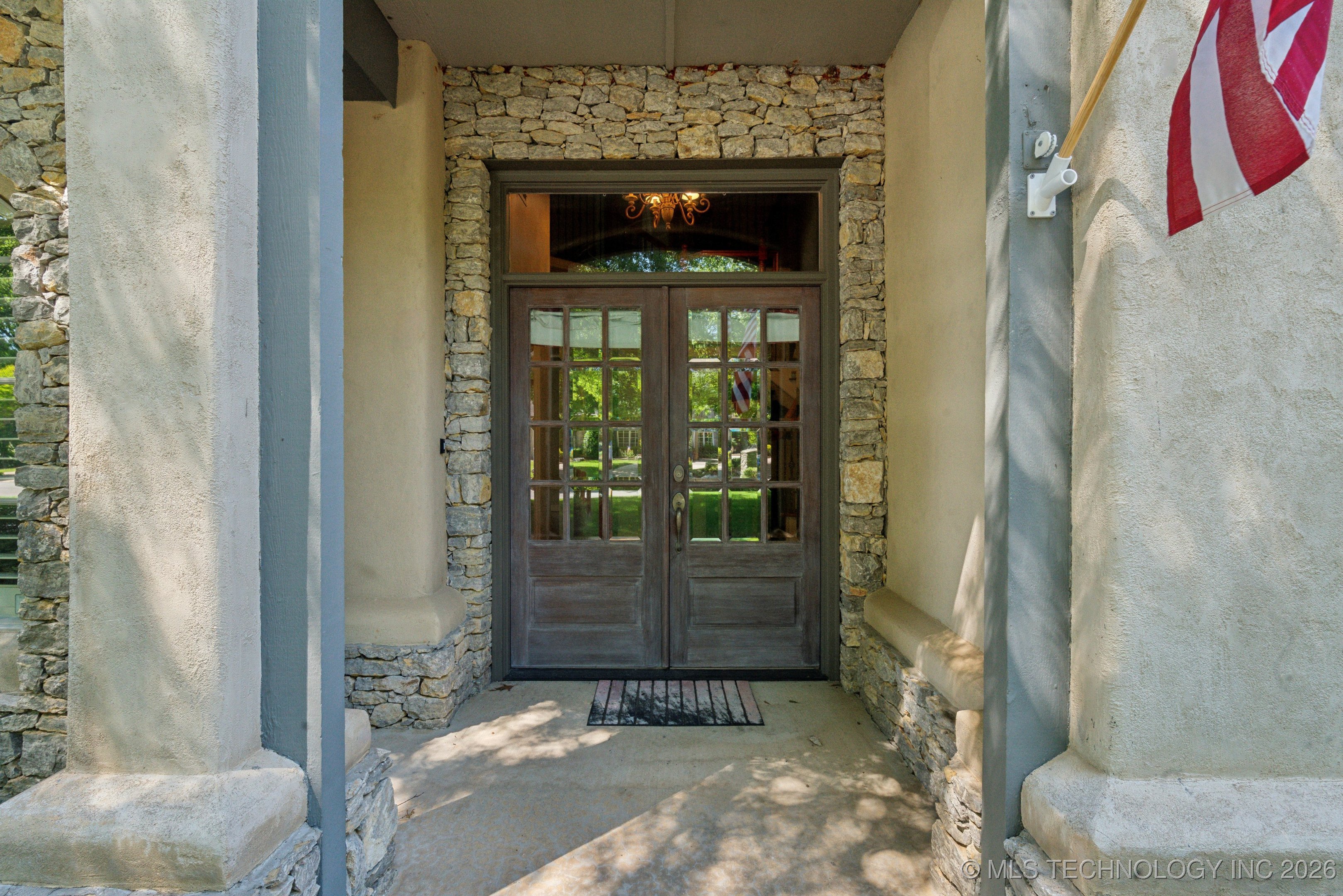 3335 E 93rd Street Property Photo 3