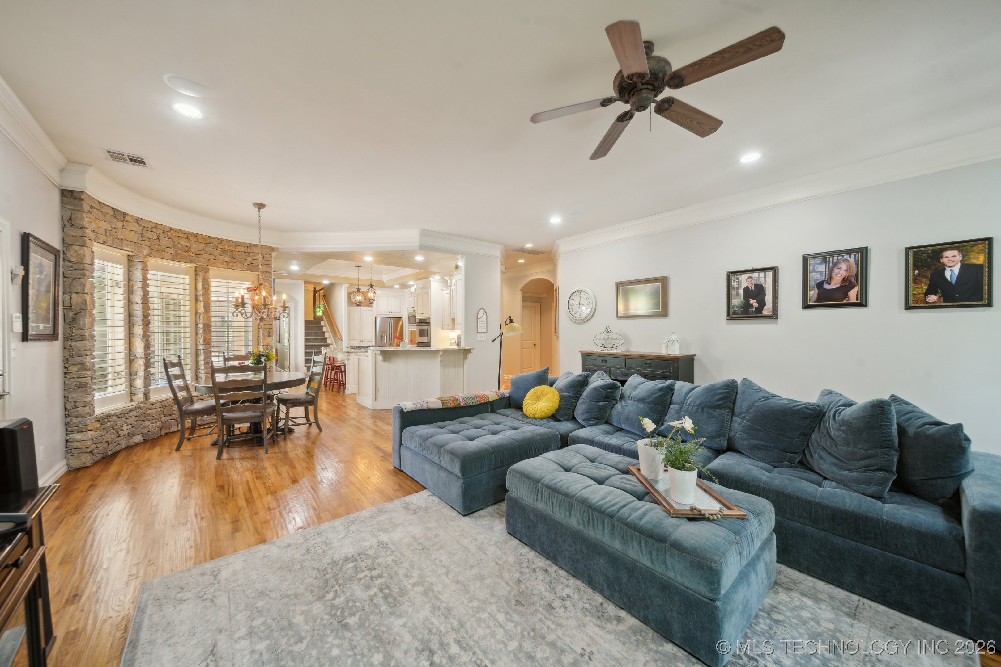 3335 E 93rd Street Property Photo 7