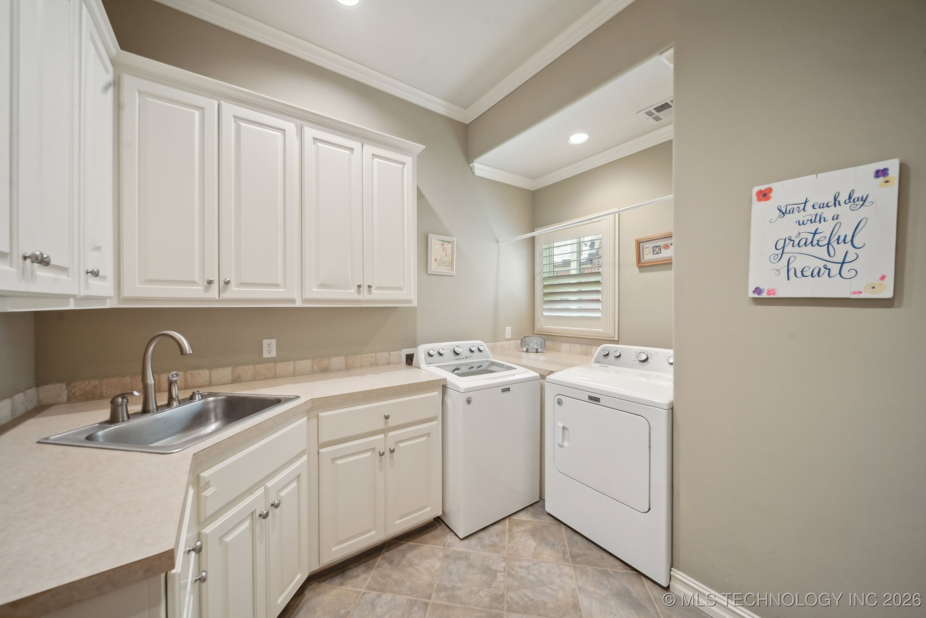 3335 E 93rd Street Property Photo 28