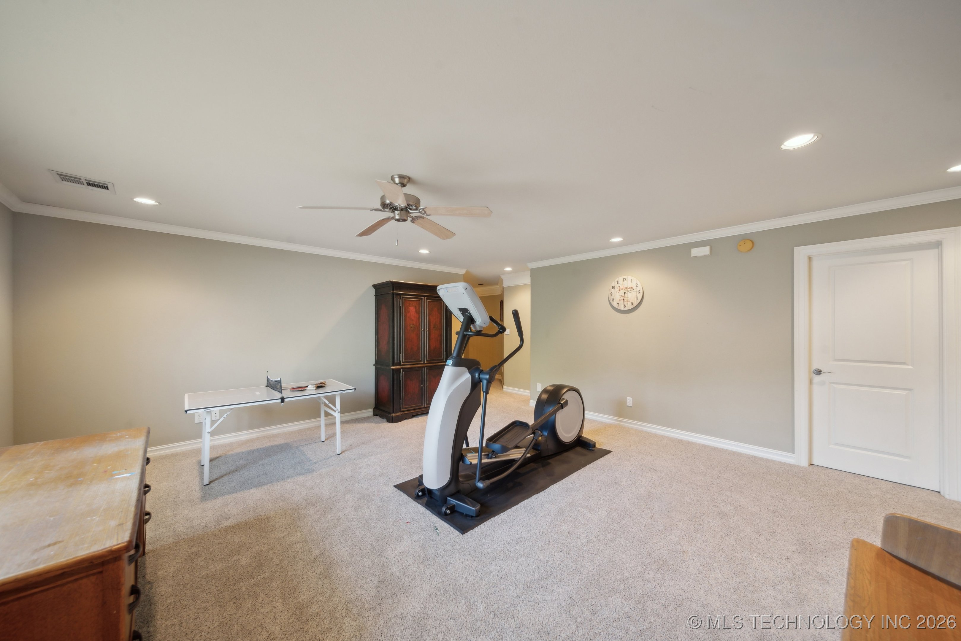 3335 E 93rd Street Property Photo 32