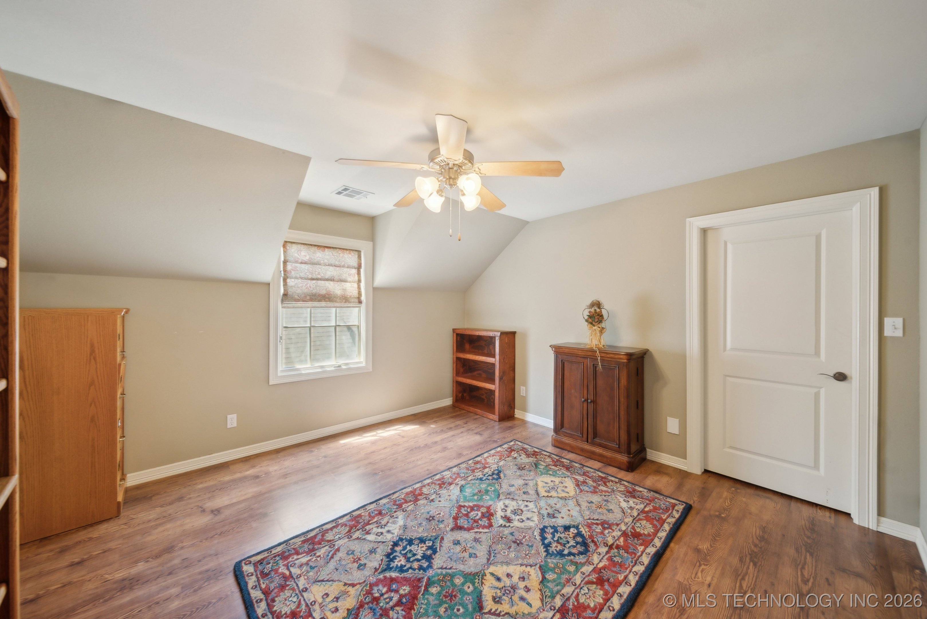 3335 E 93rd Street Property Photo 33