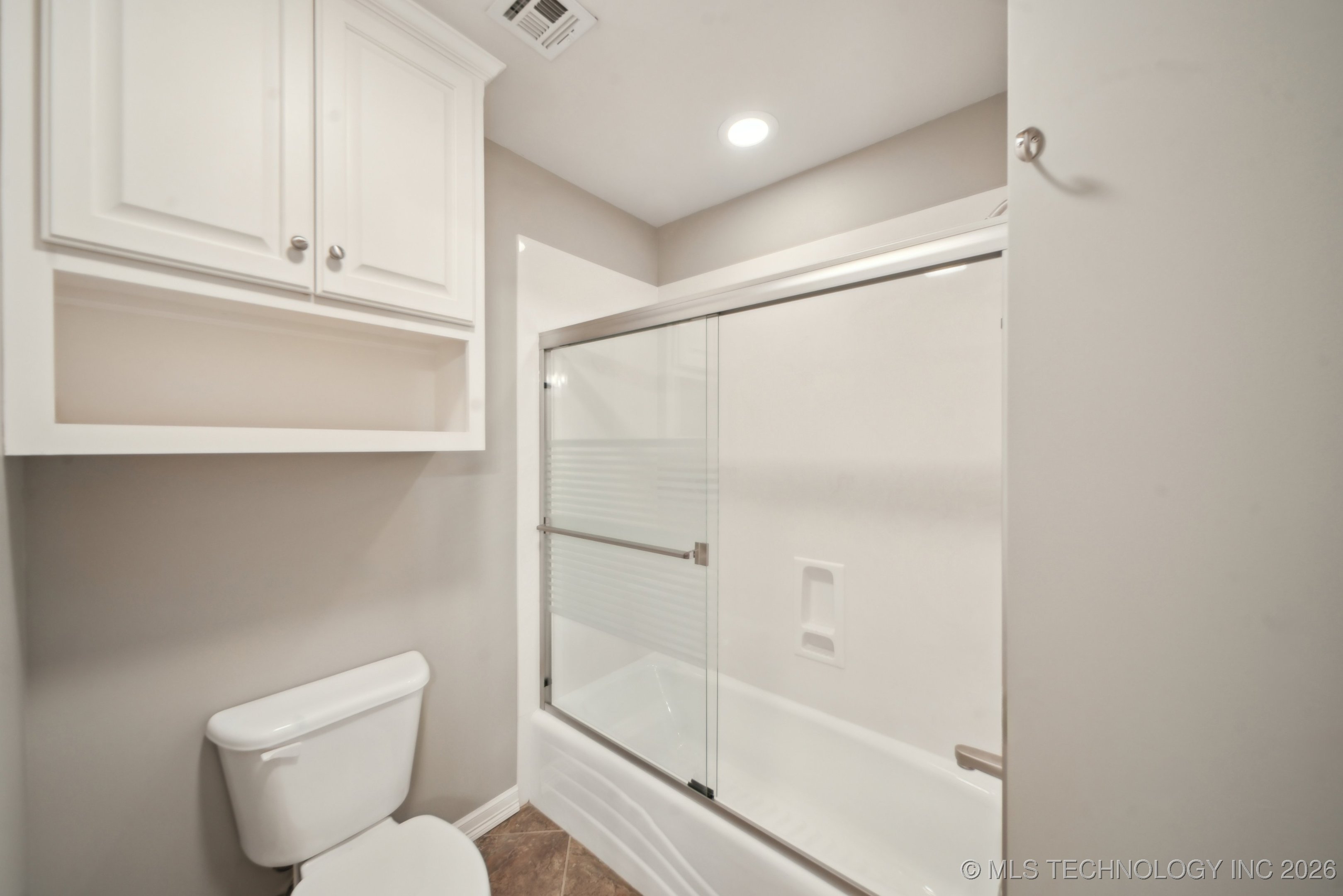 3335 E 93rd Street Property Photo 35