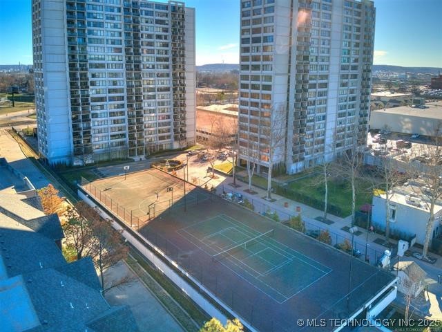 410 W 7th Street 223 Property Photo 1