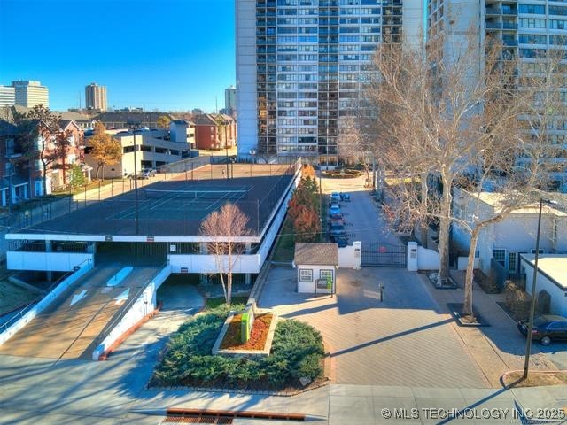 410 W 7th Street 223 Property Photo 2