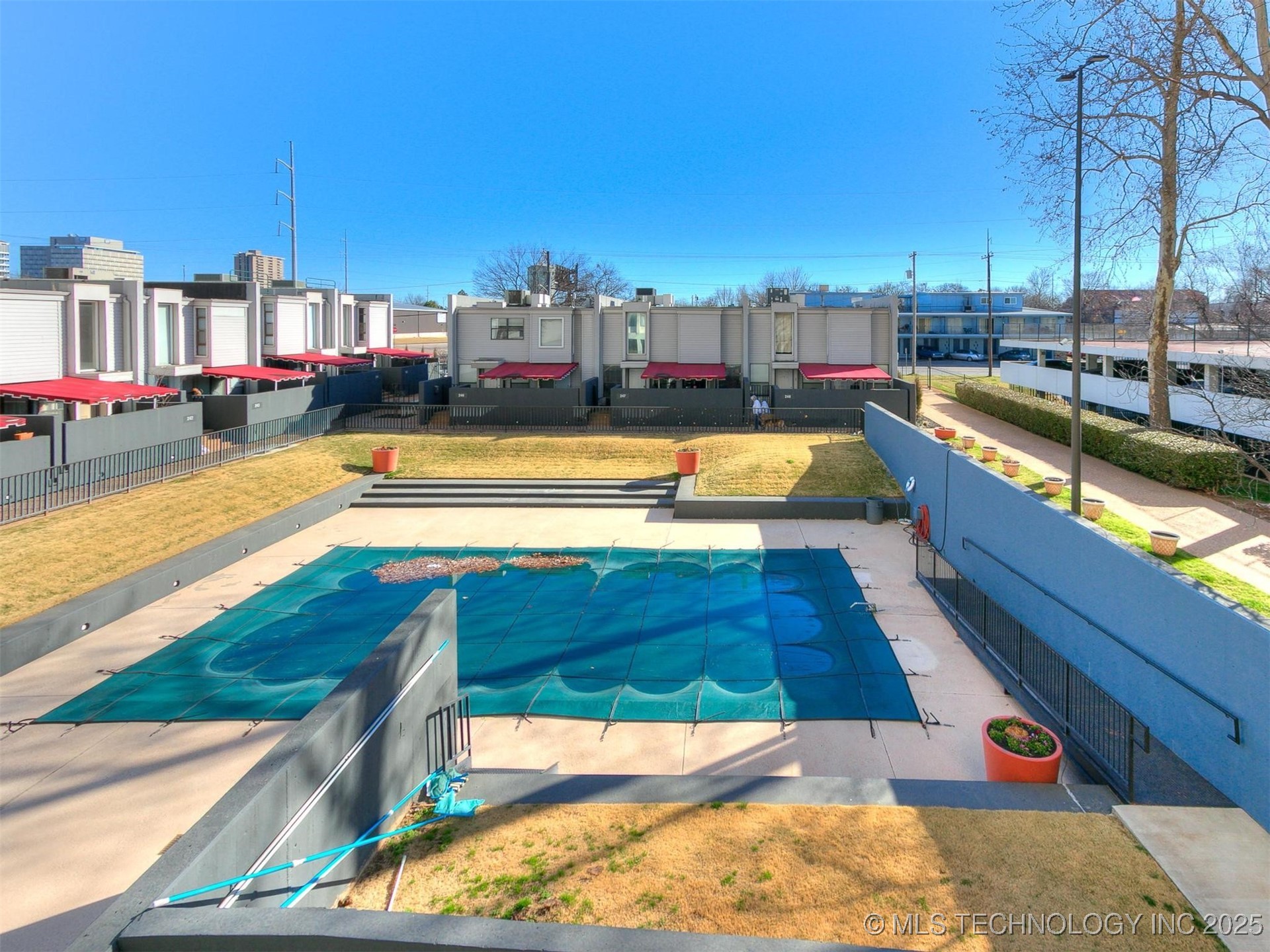 410 W 7th Street 223 Property Photo 14