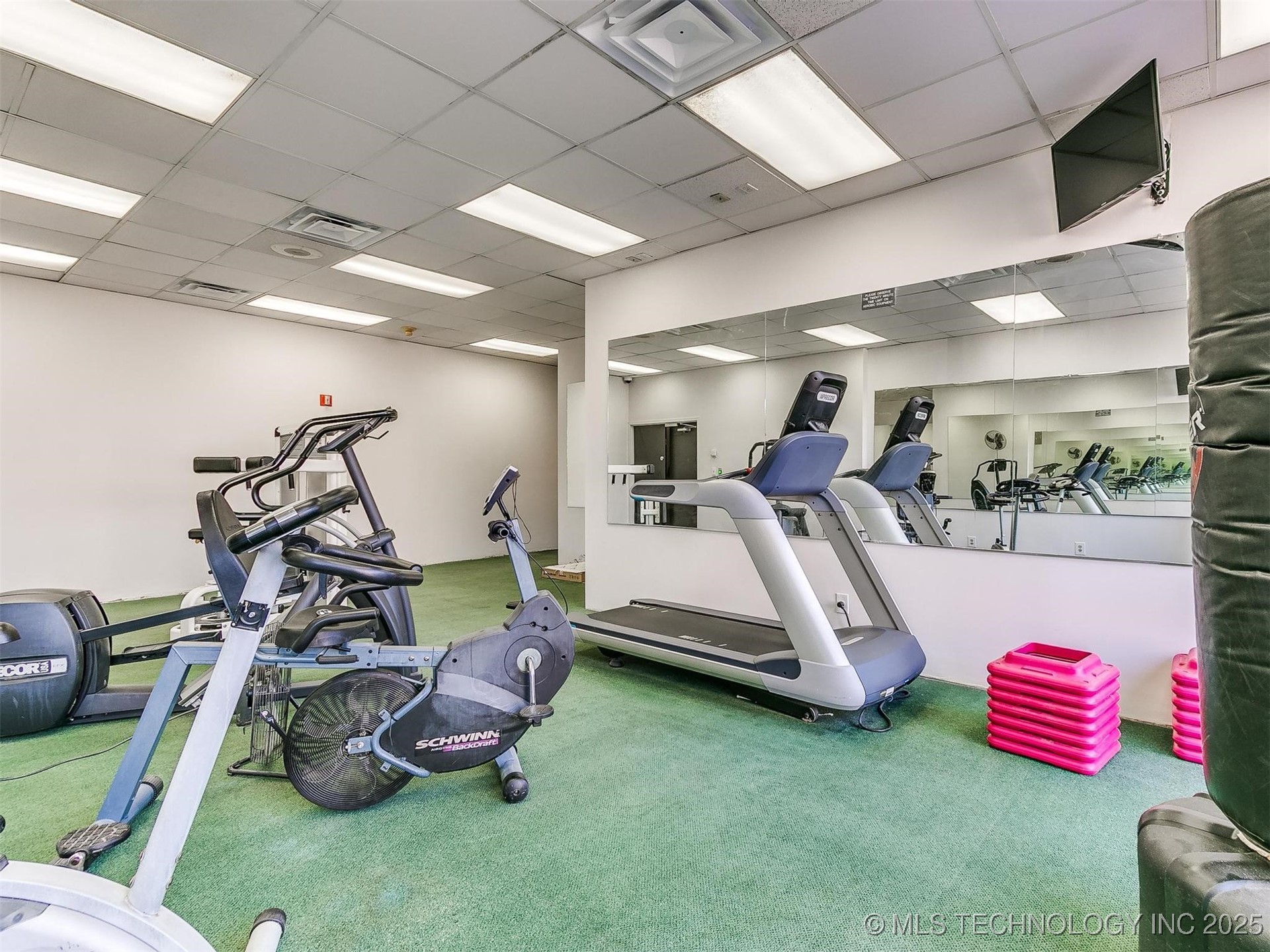 410 W 7th Street 223 Property Photo 19