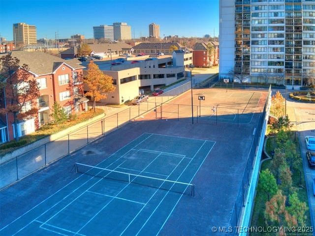 410 W 7th Street 223 Property Photo 26