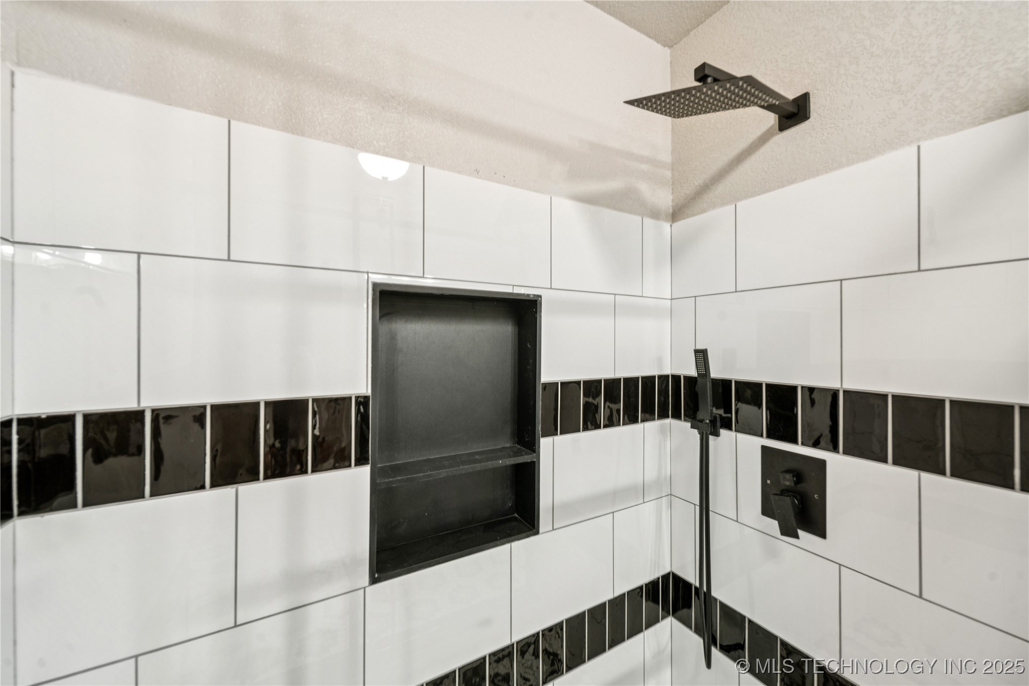 395 Nw B Street Property Photo 23