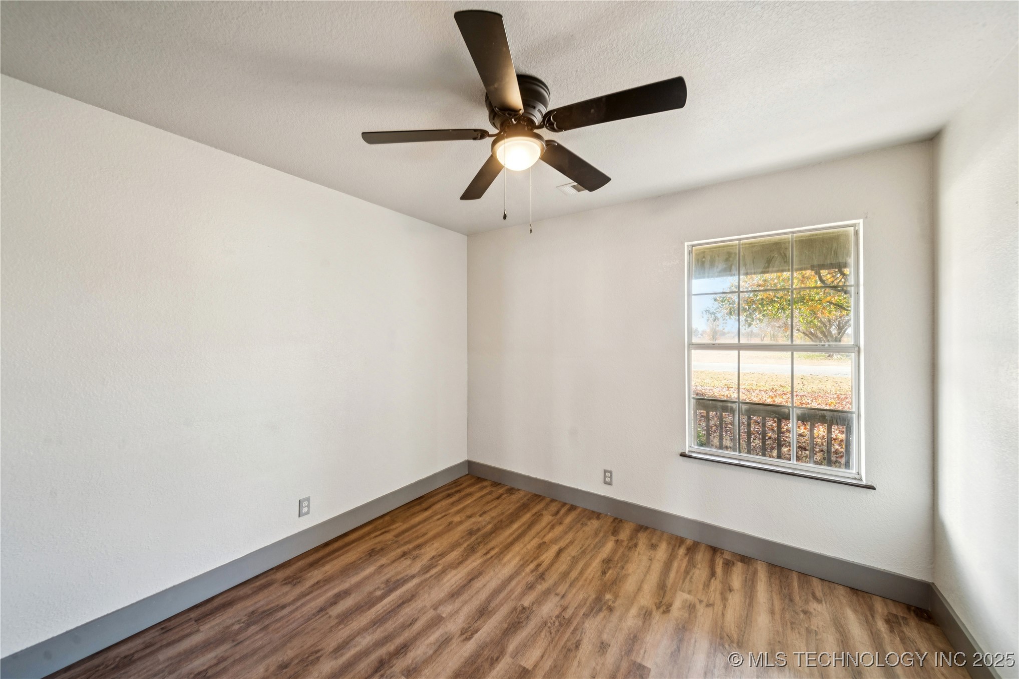 395 Nw B Street Property Photo 27