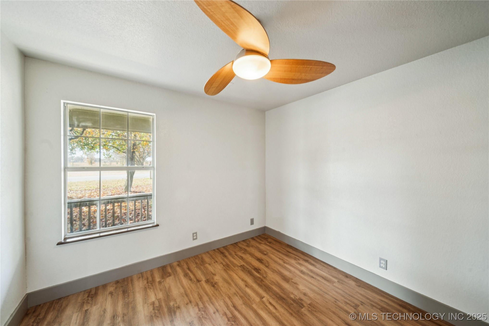 395 Nw B Street Property Photo 29