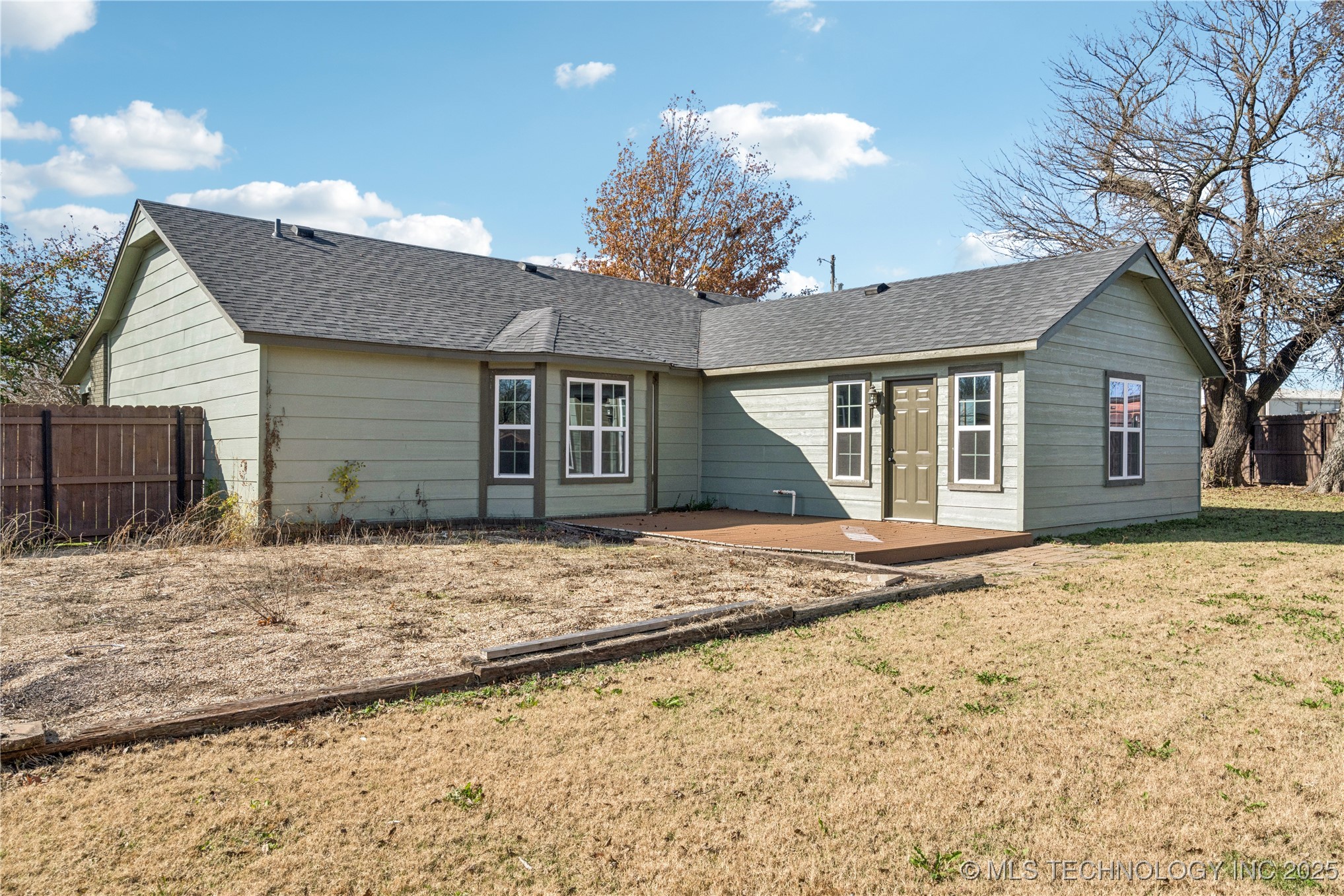 395 Nw B Street Property Photo 34