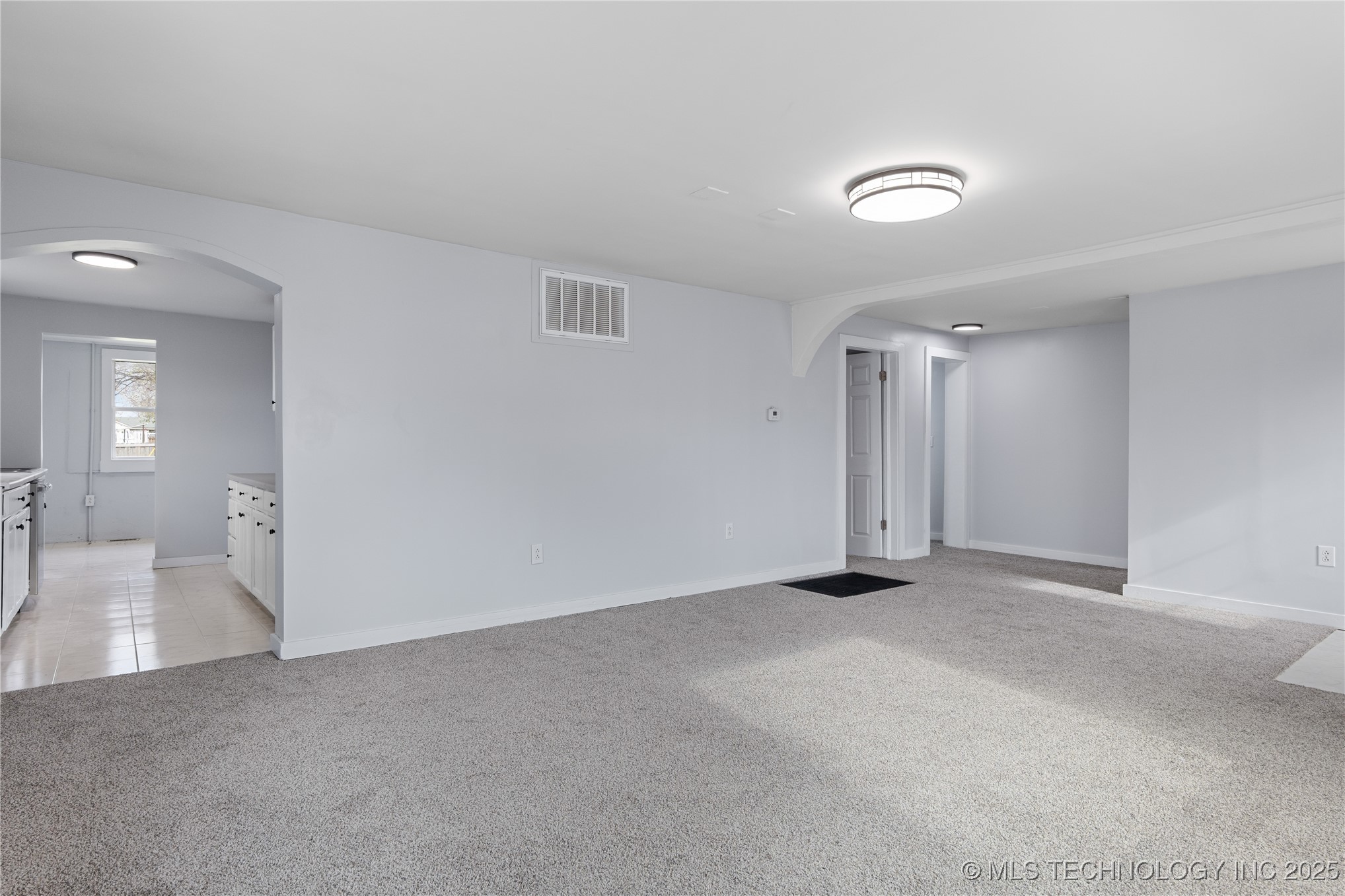 3816 Indiana Street Property Photo 6