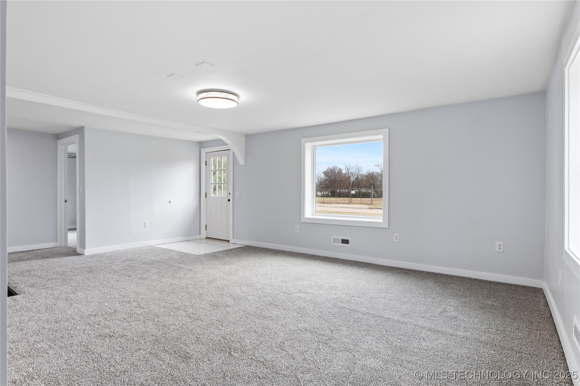 3816 Indiana Street Property Photo 7