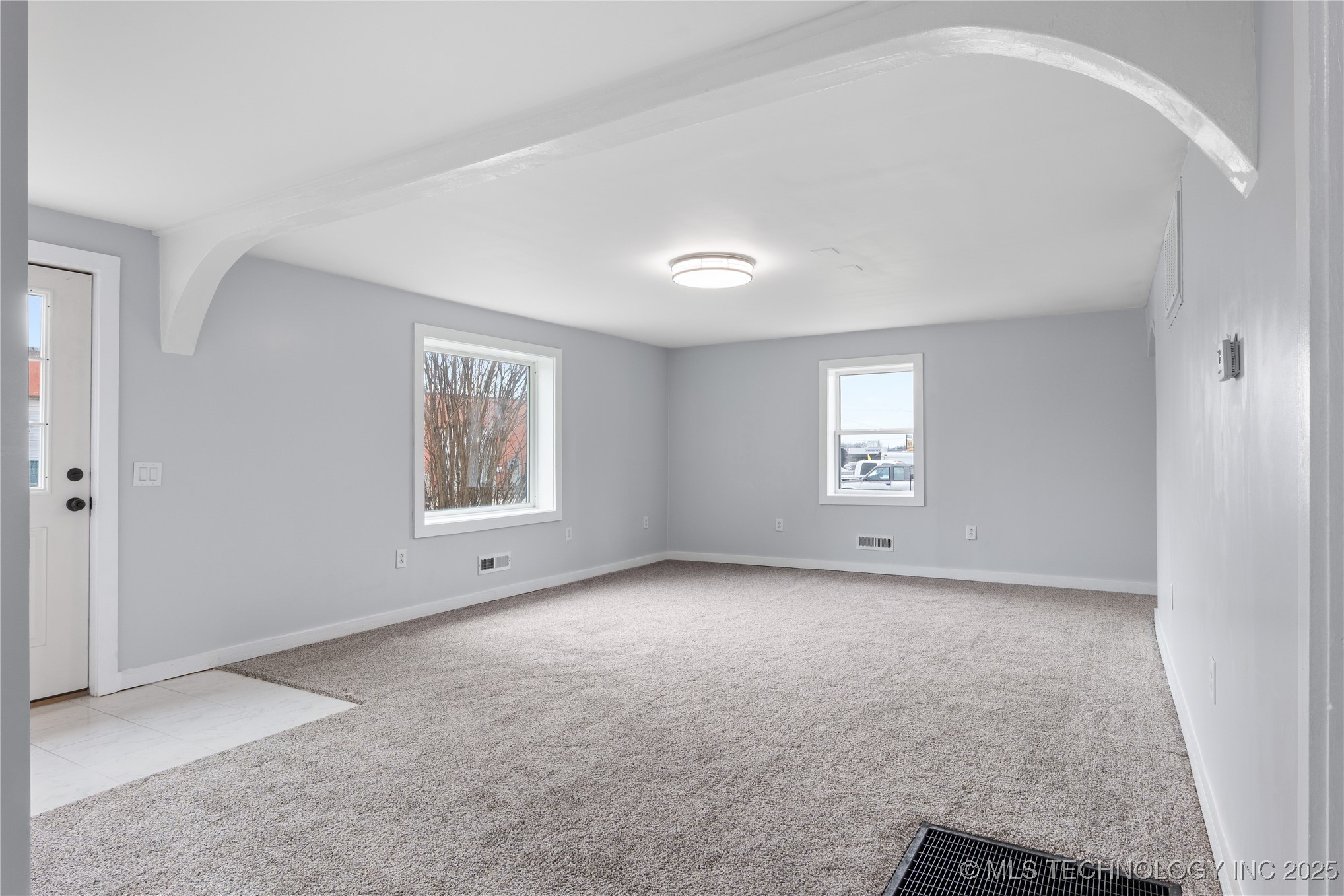 3816 Indiana Street Property Photo 9