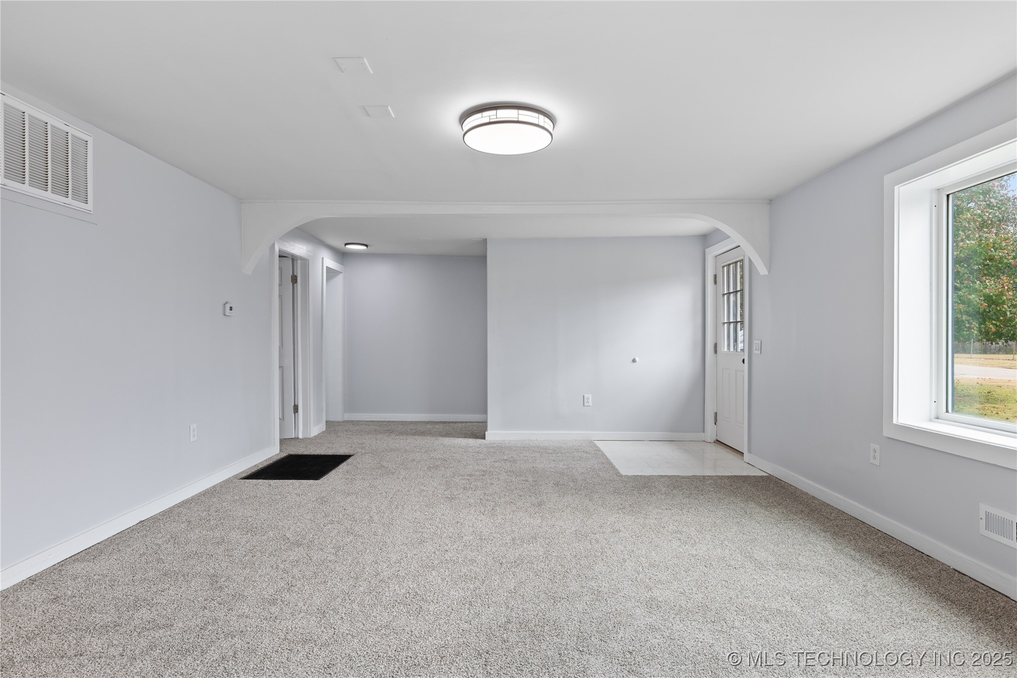 3816 Indiana Street Property Photo 11