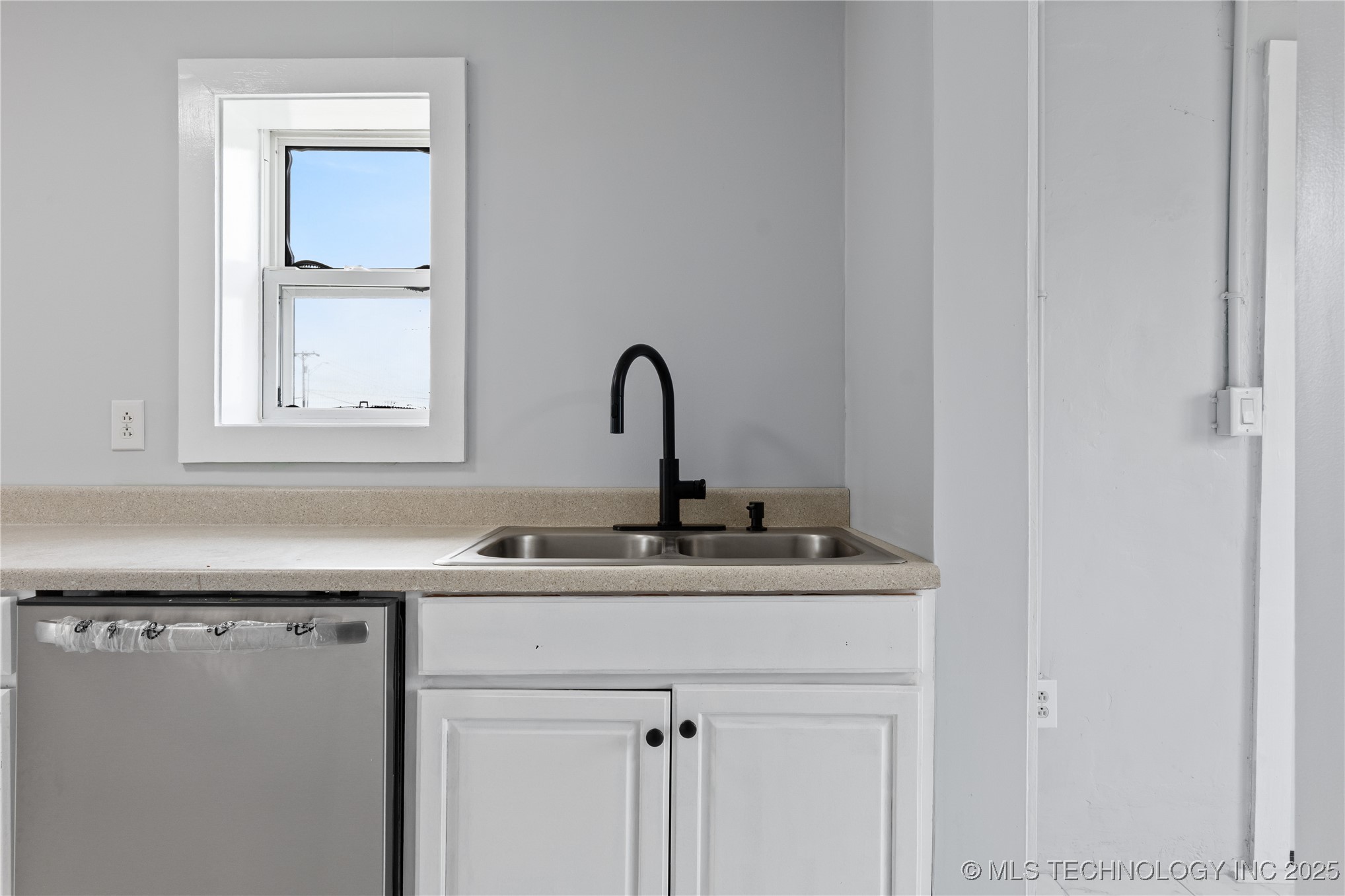 3816 Indiana Street Property Photo 15