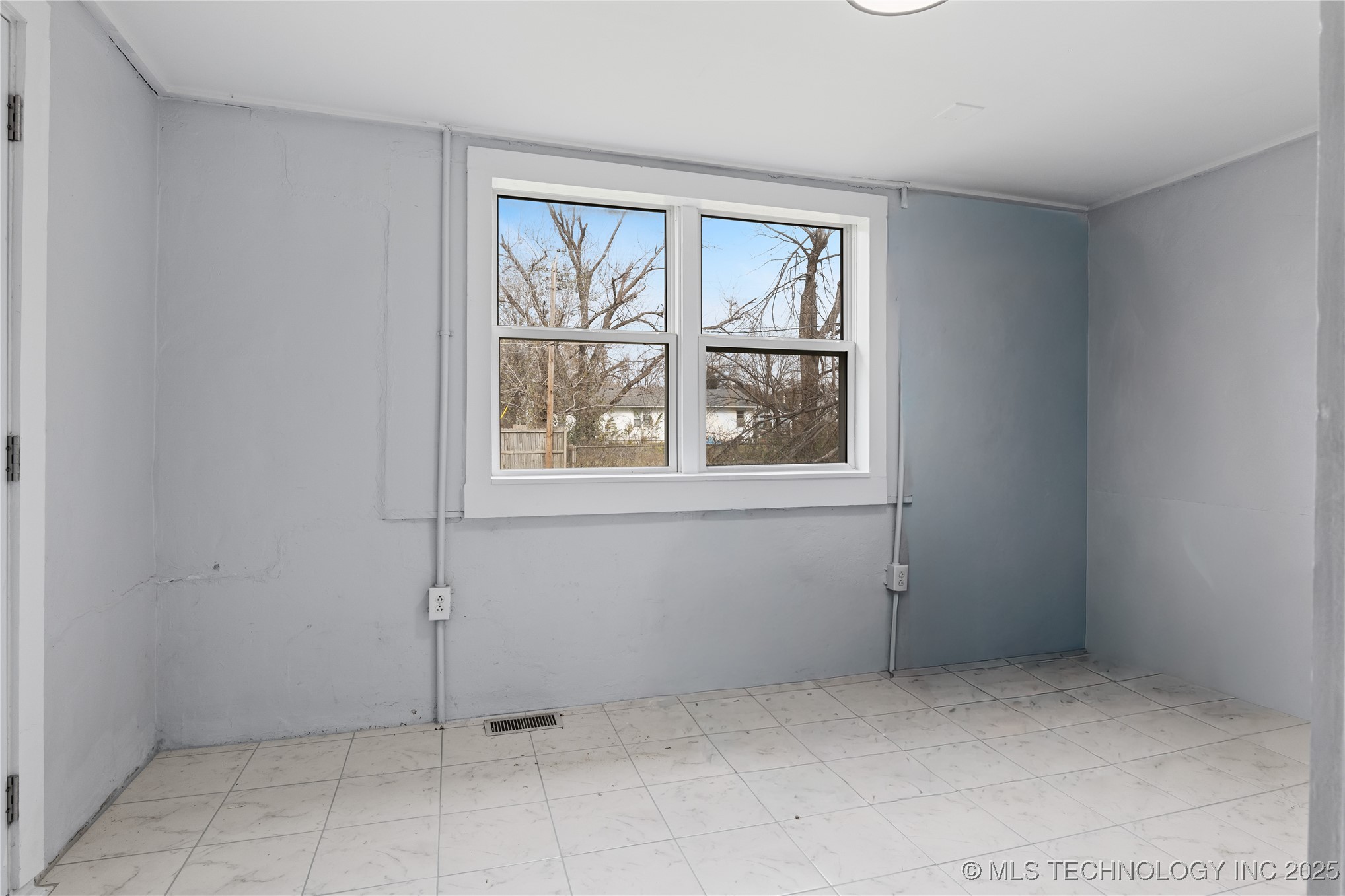 3816 Indiana Street Property Photo 18