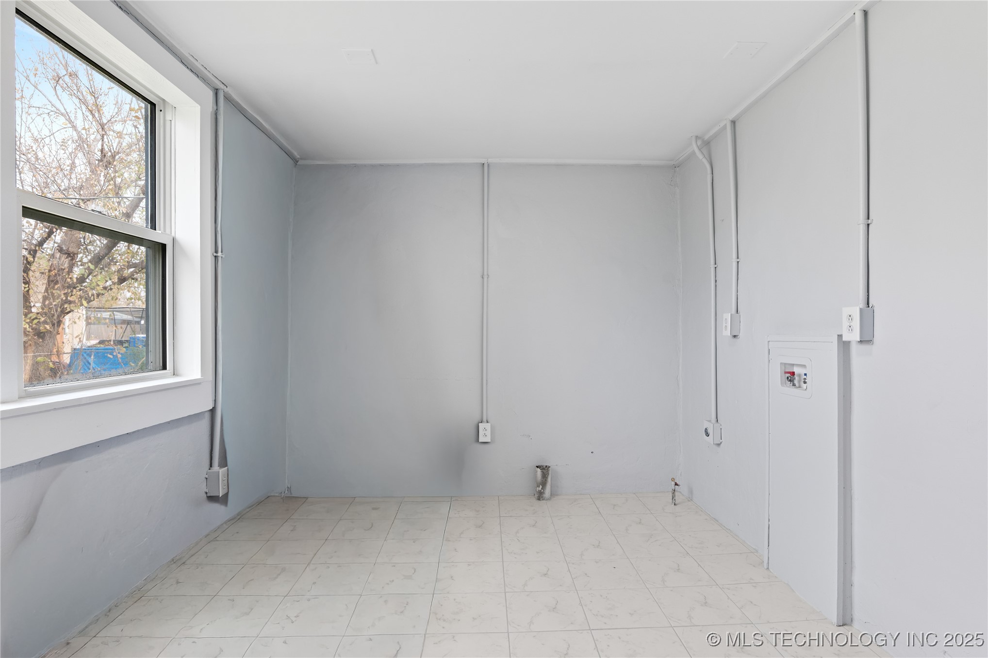 3816 Indiana Street Property Photo 19