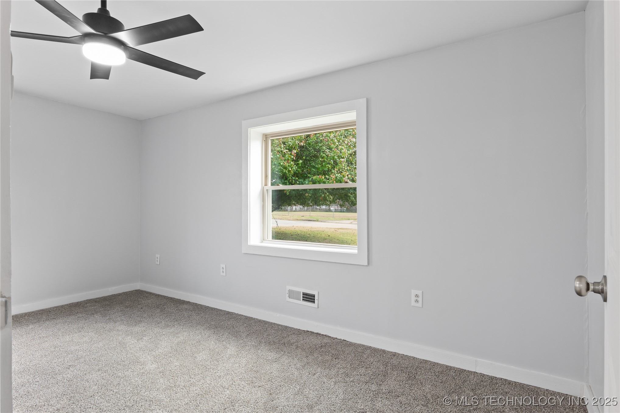 3816 Indiana Street Property Photo 21